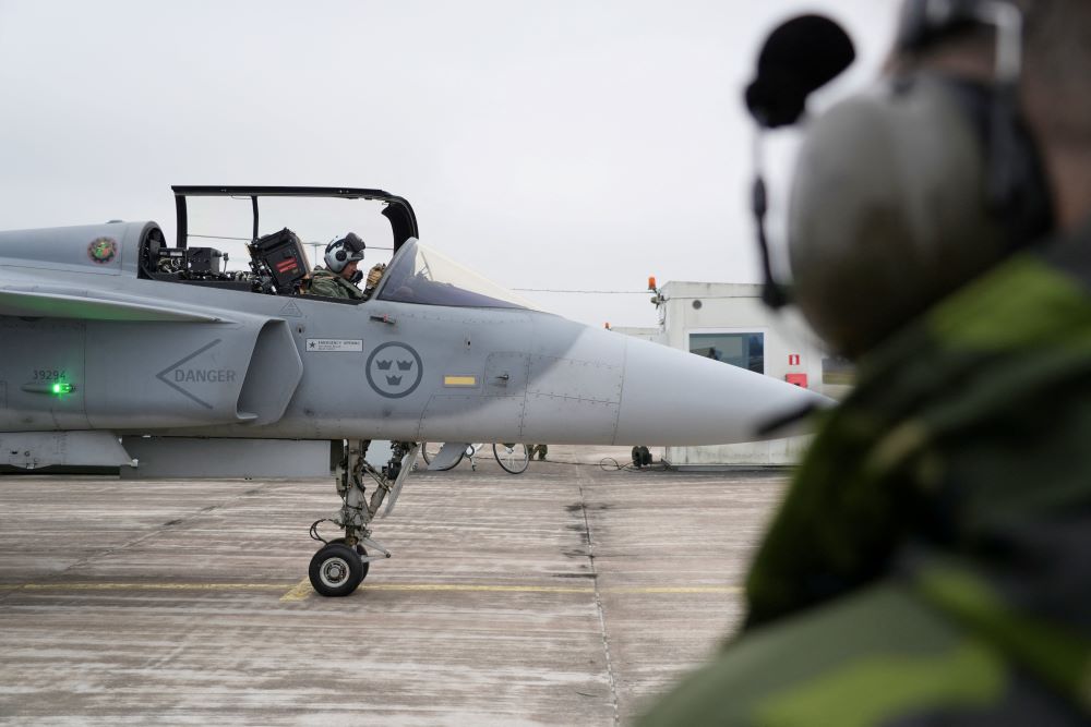 cover Swedish customs says it has boarded Russian ship in Swedish waters to conduct inspection