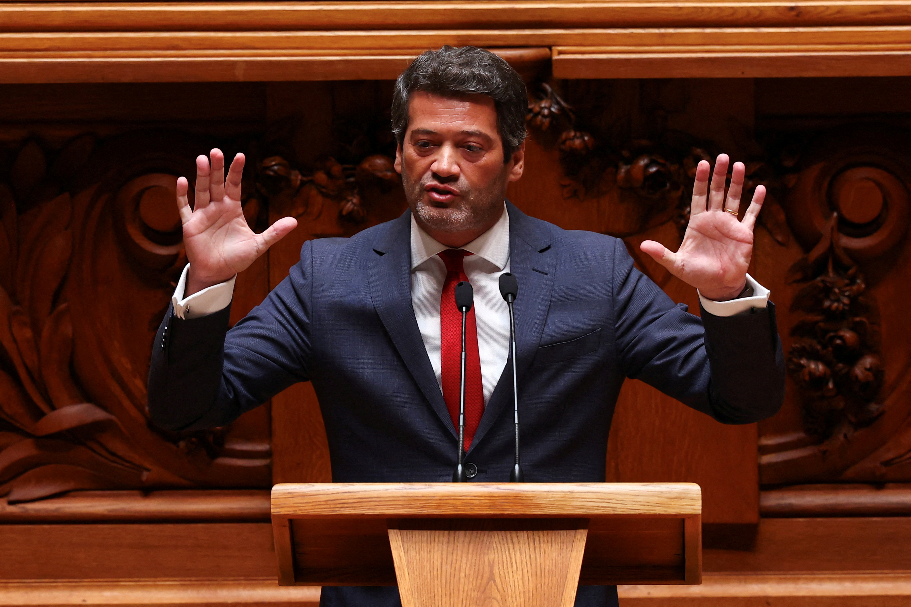 cover Portugal&#8217;s far-right leader ordered to remove posters targeting Roma community