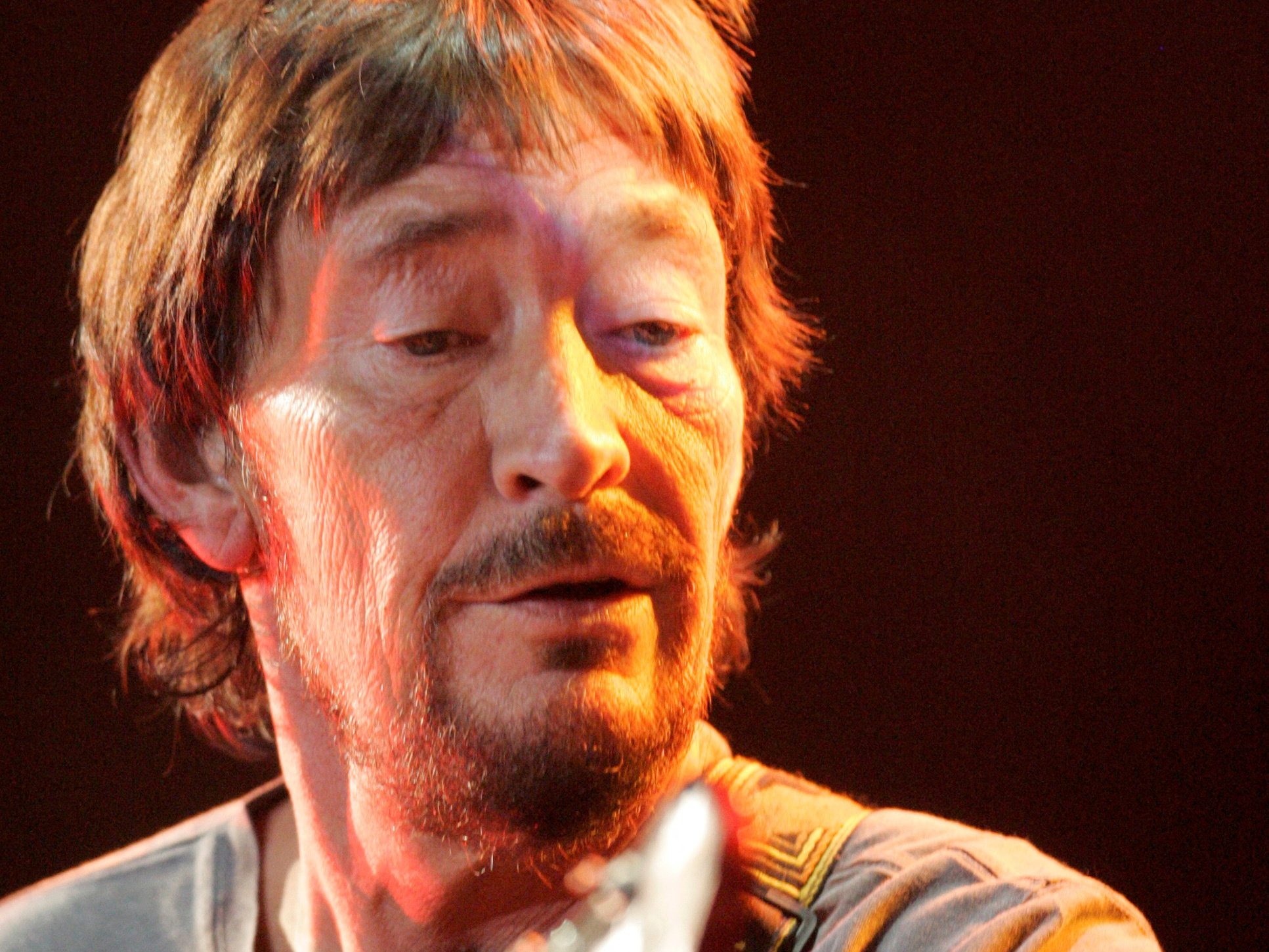 cover Chris Rea, singer of &#8216;Driving Home for Christmas&#8217;, dies at 74