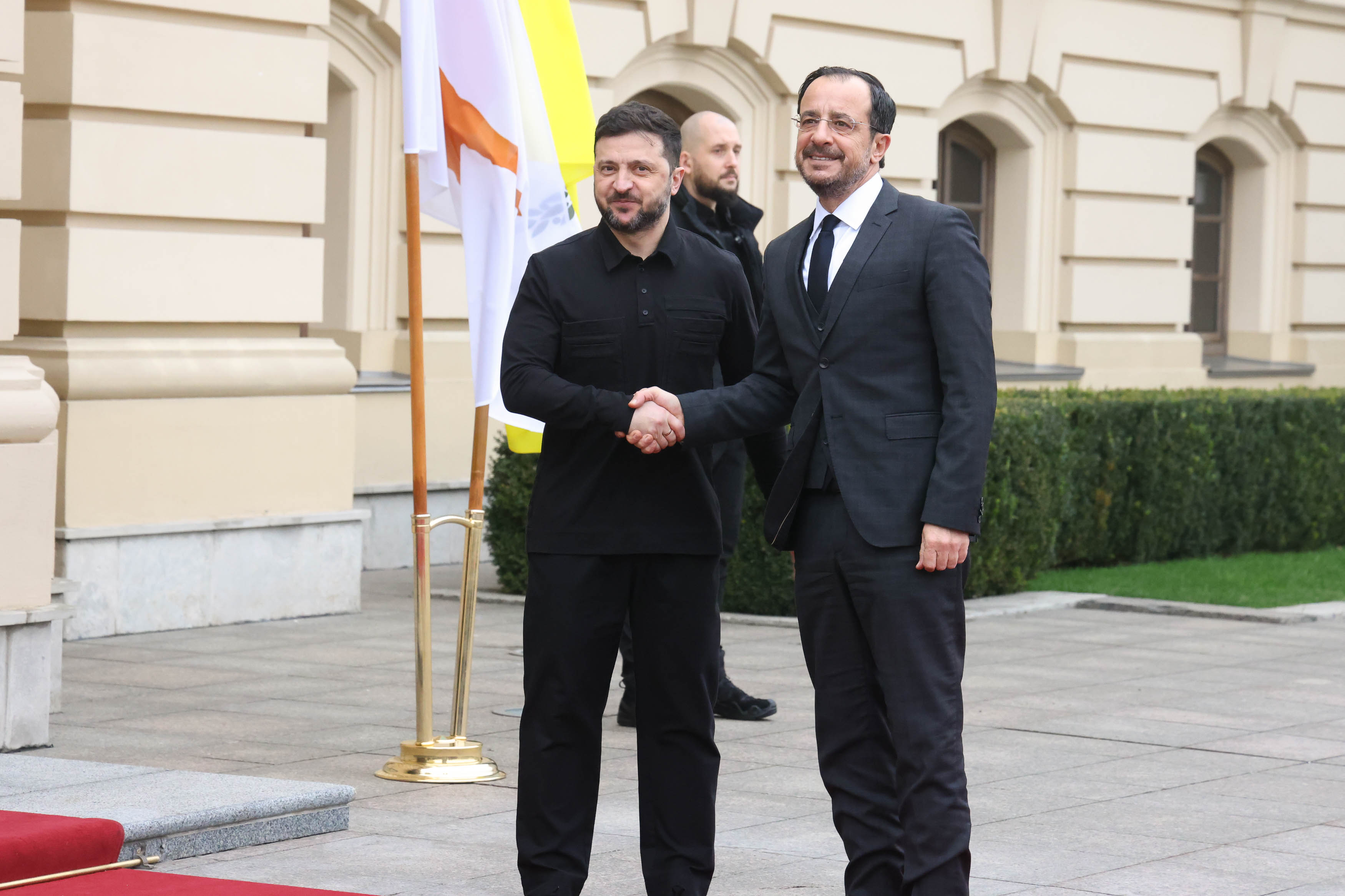 cover Christodoulides: EU must confront countries which help Russia evade sanctions