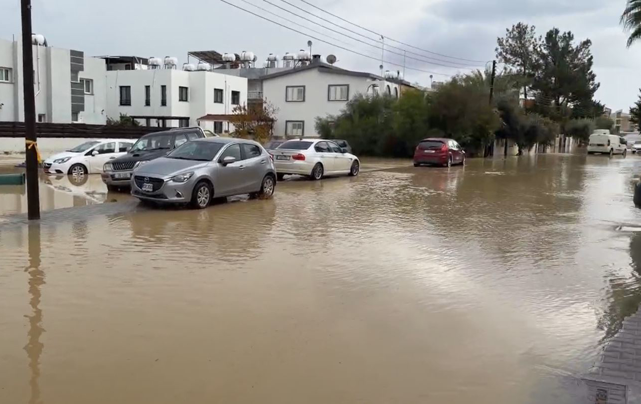 cover Floodwater begins to recede in north, efforts continue to mitigate impacts