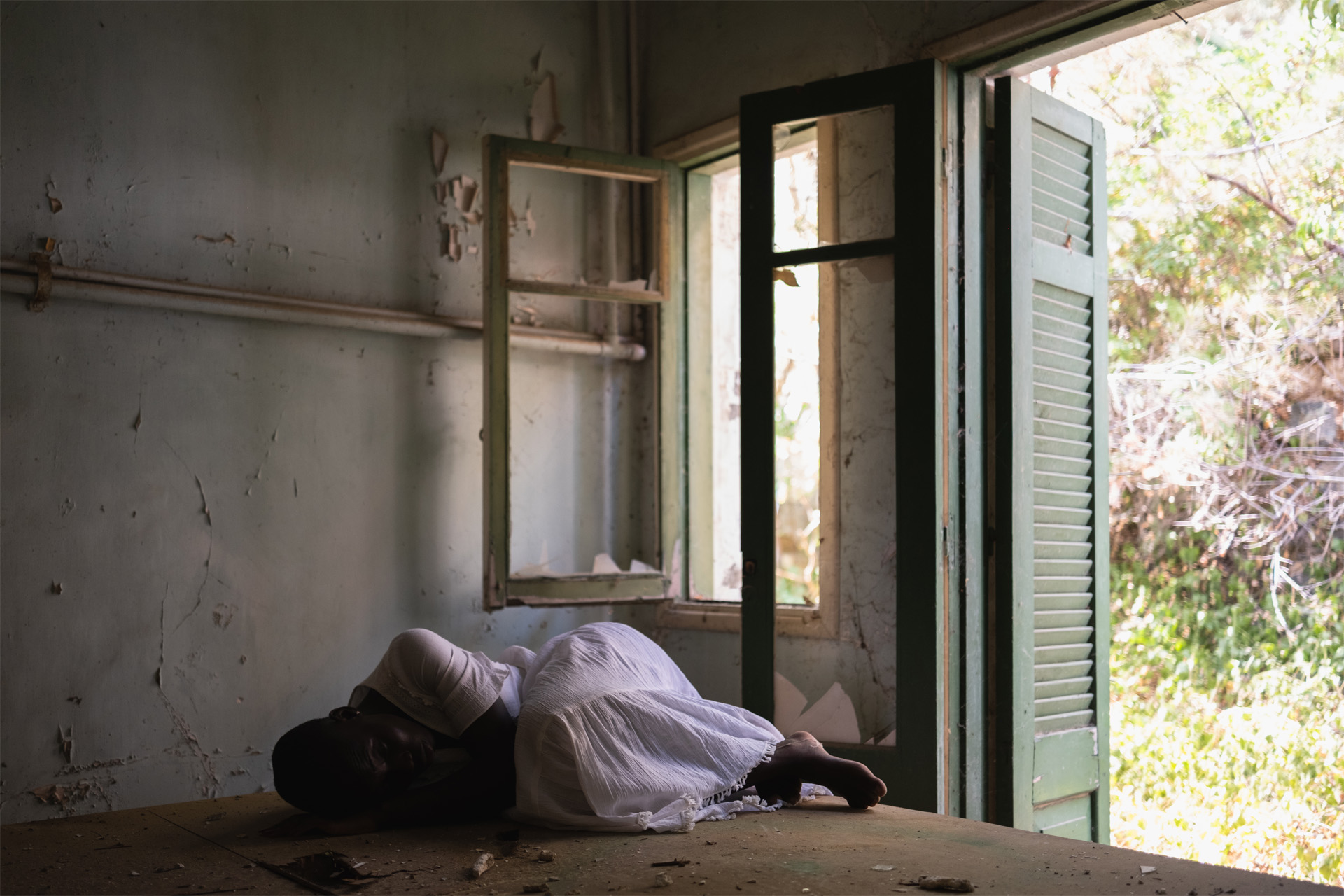 image Photos reflect toxic, unhealthy and emotionally abusive relationships