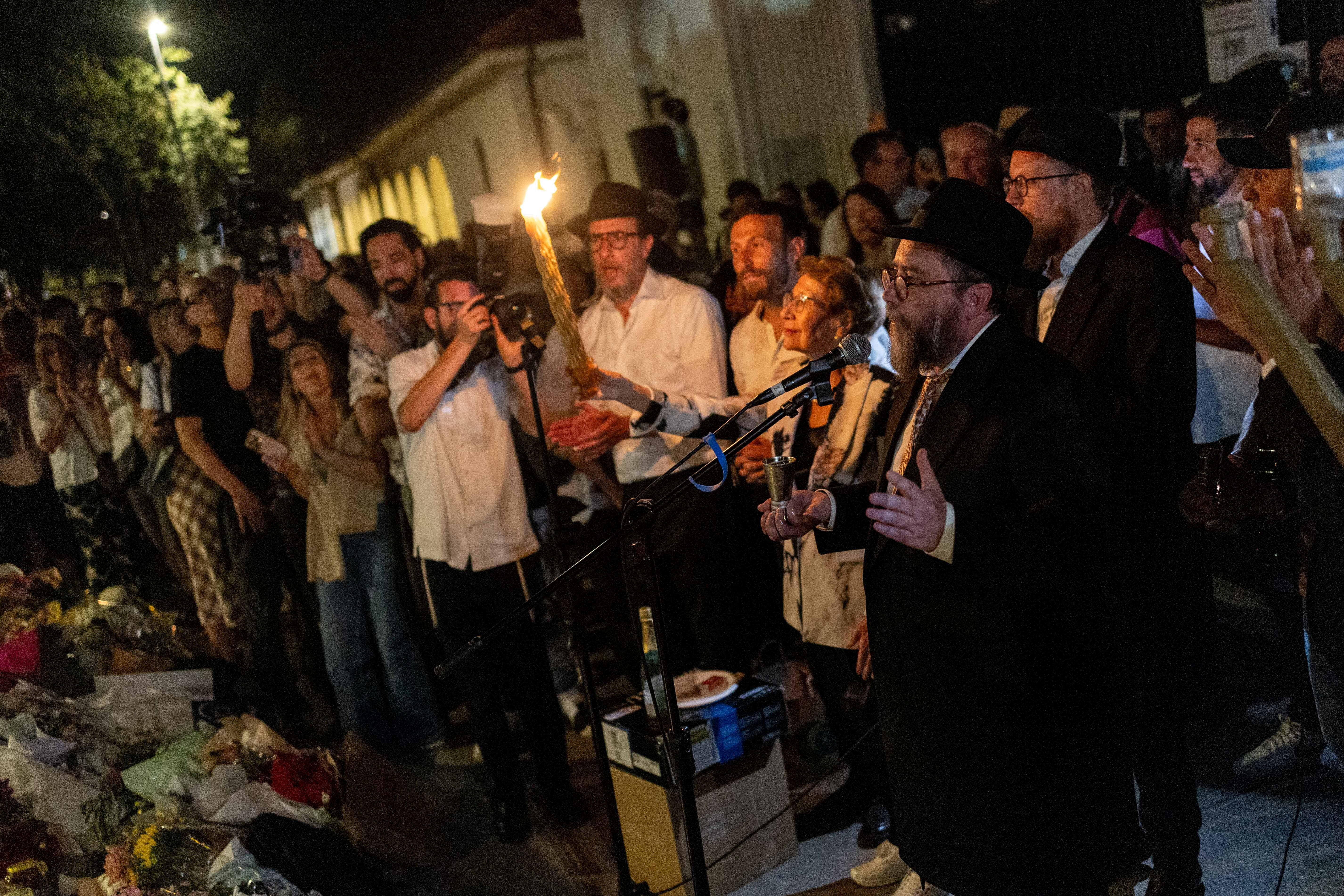 cover Australia PM says Jewish community &#8216;completely unbreakable&#8217; after Bondi attack