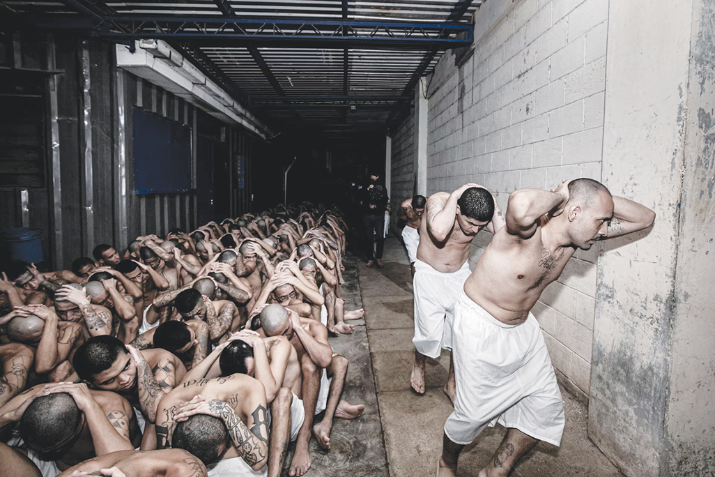 cover Report on notorious Salvadoran prison pulled by CBS, but appears online