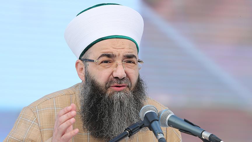 image Islamist scholar says he regrets praying for Tatar, Tatar says he never met him