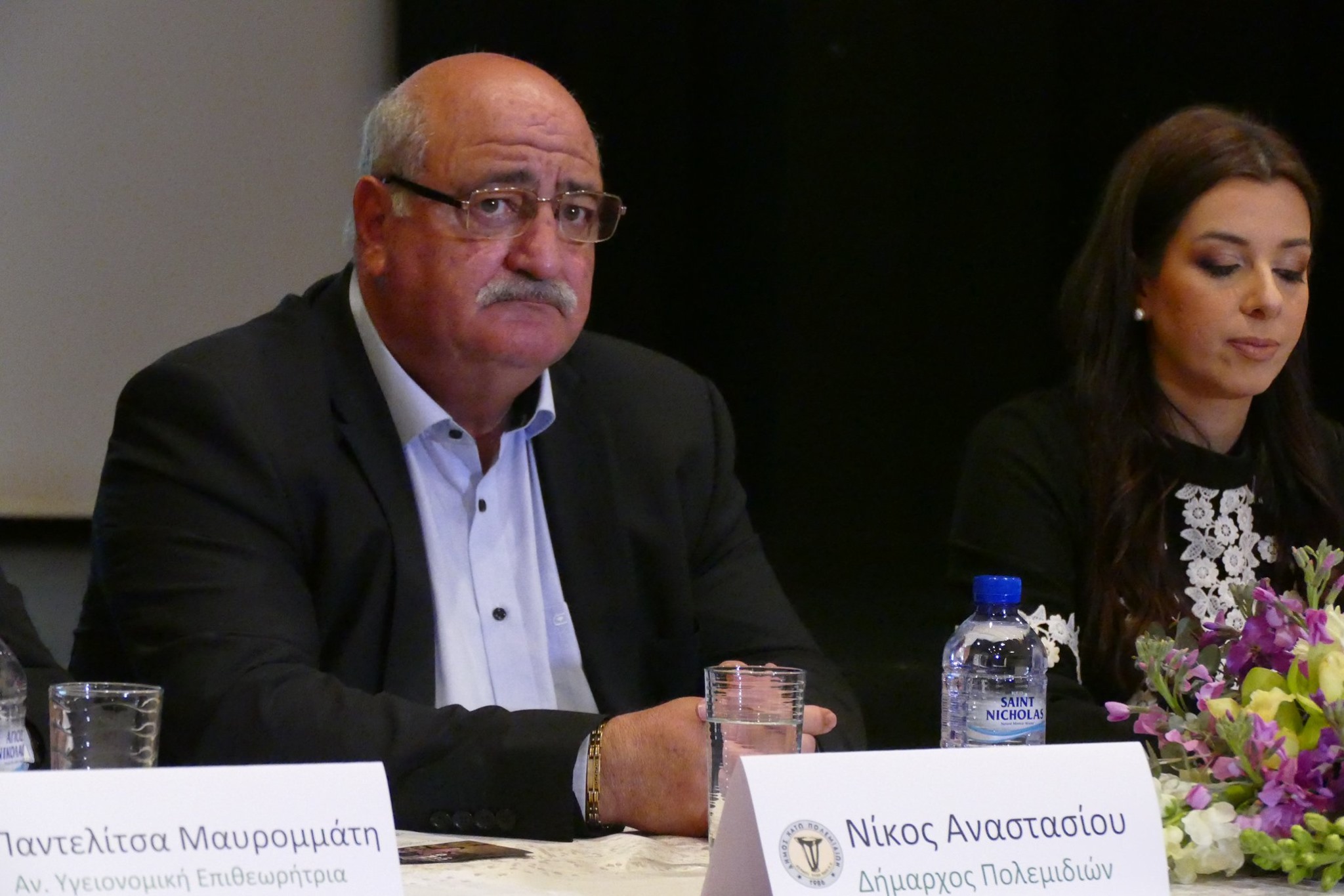 cover Edek remains in govt after extraordinary party meeting, leader to demand meeting with Christodoulides