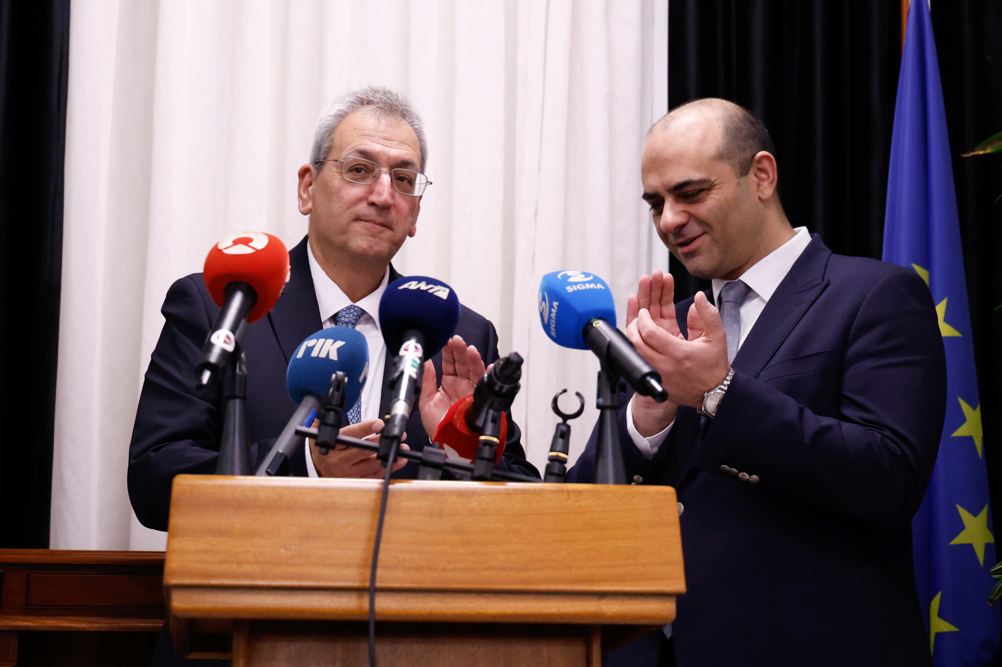 cover Minimum wage set to rise to €1,125