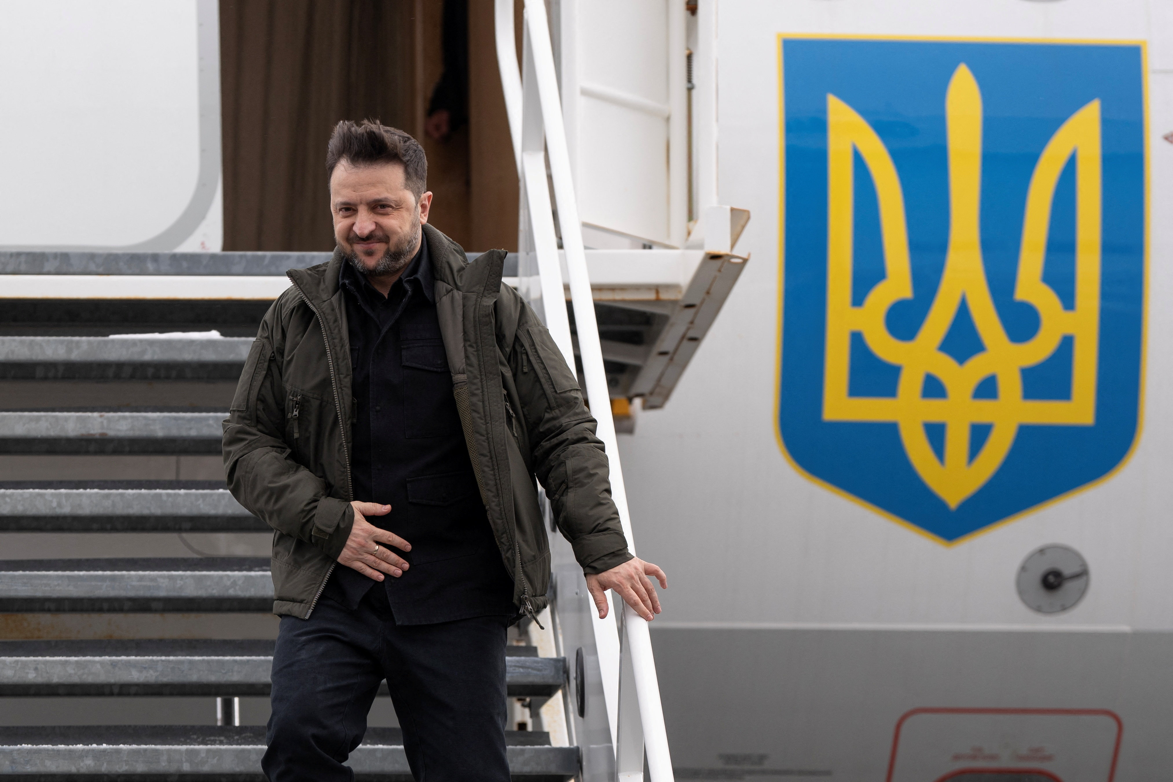 cover Zelenskiy to meet Trump in Florida for talks on Ukraine peace plan