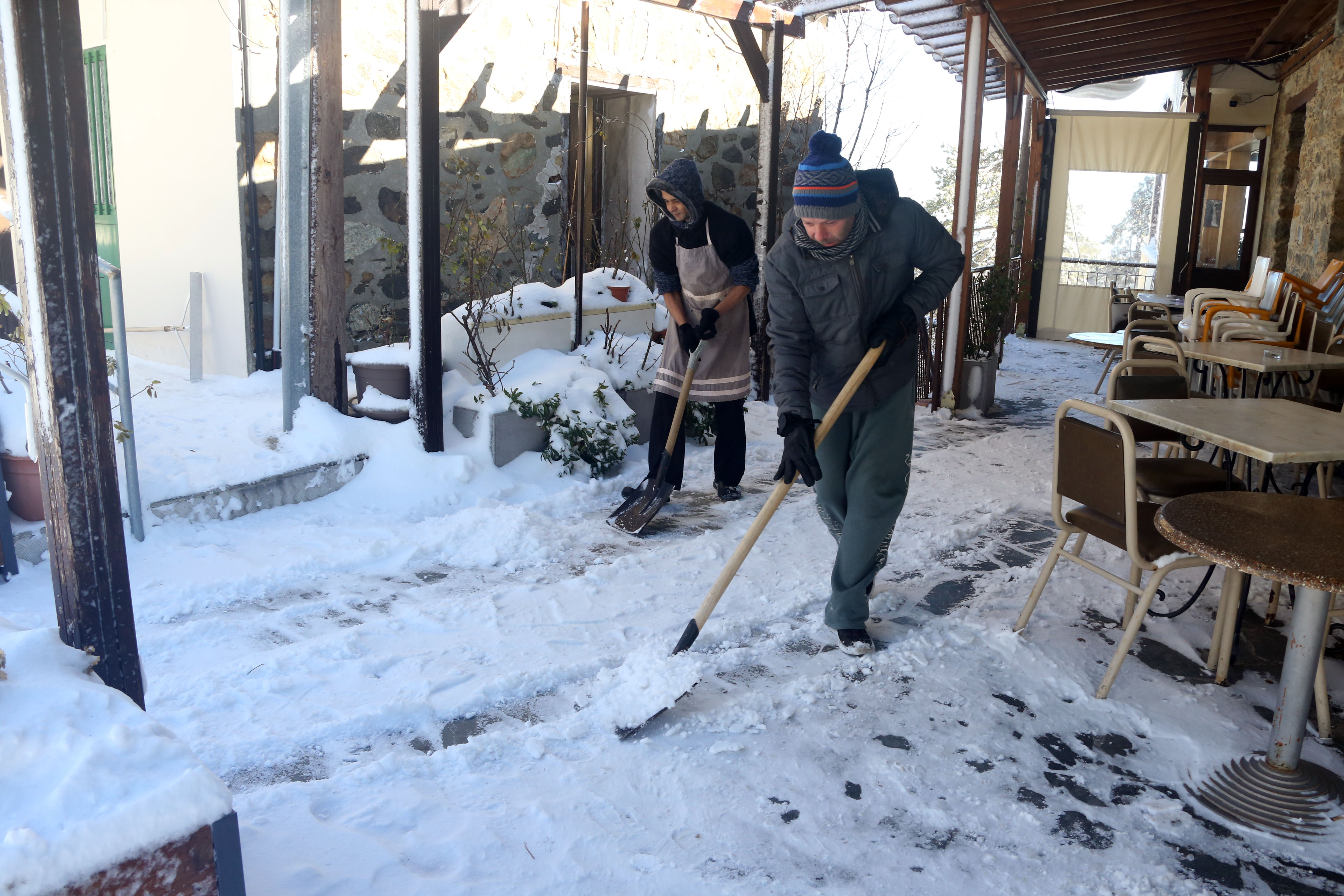 cover A cloudy, wet weekend