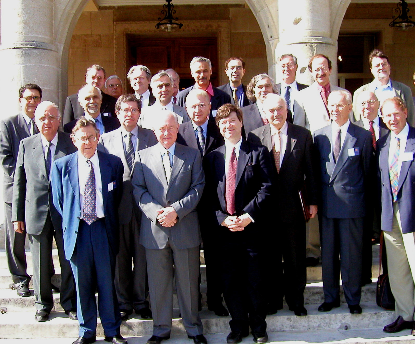 cover Financial and research bodies pay tribute to former president George Vassiliou