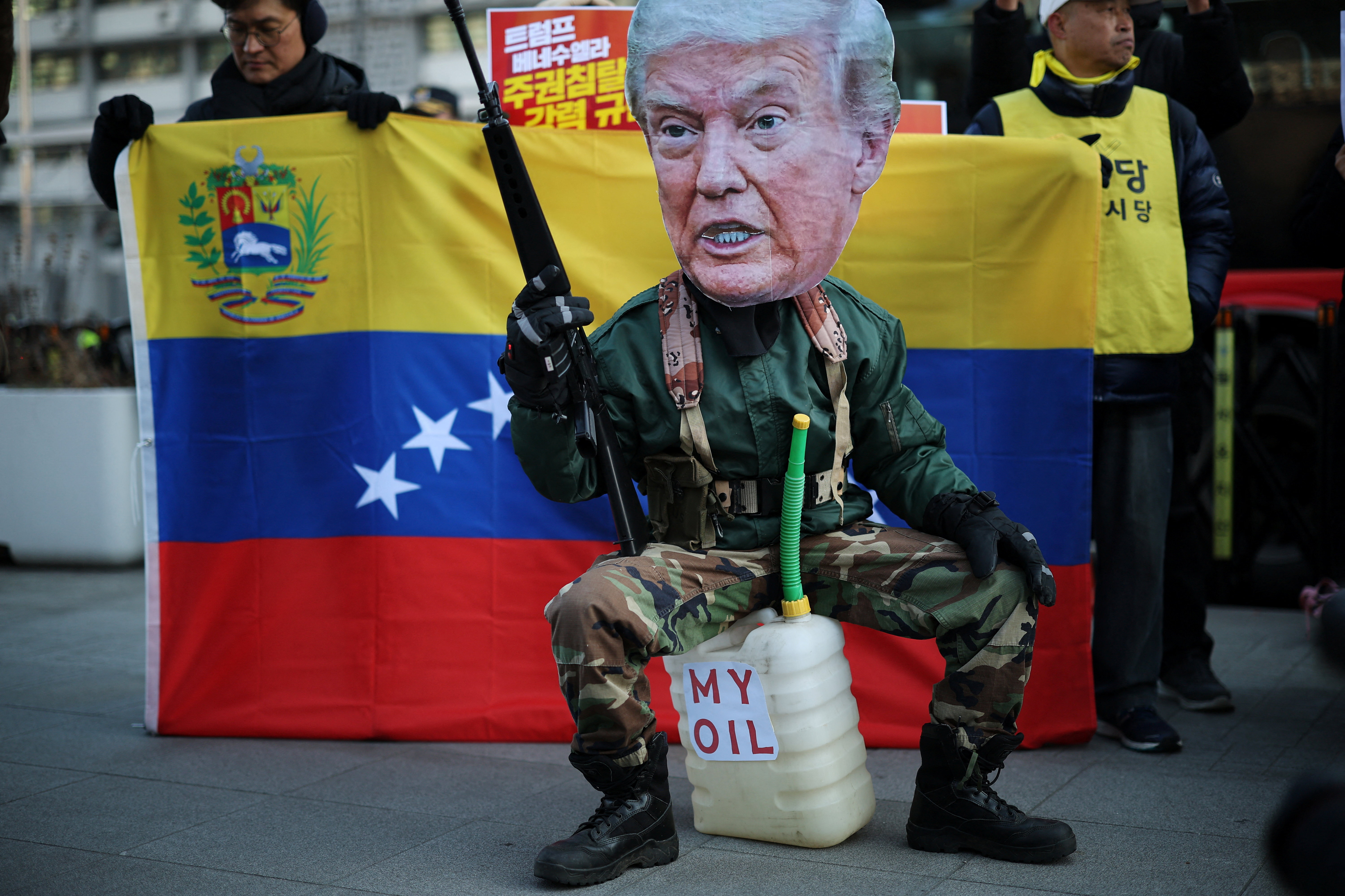 image Trump warns of wider military action as Maduro faces US justice