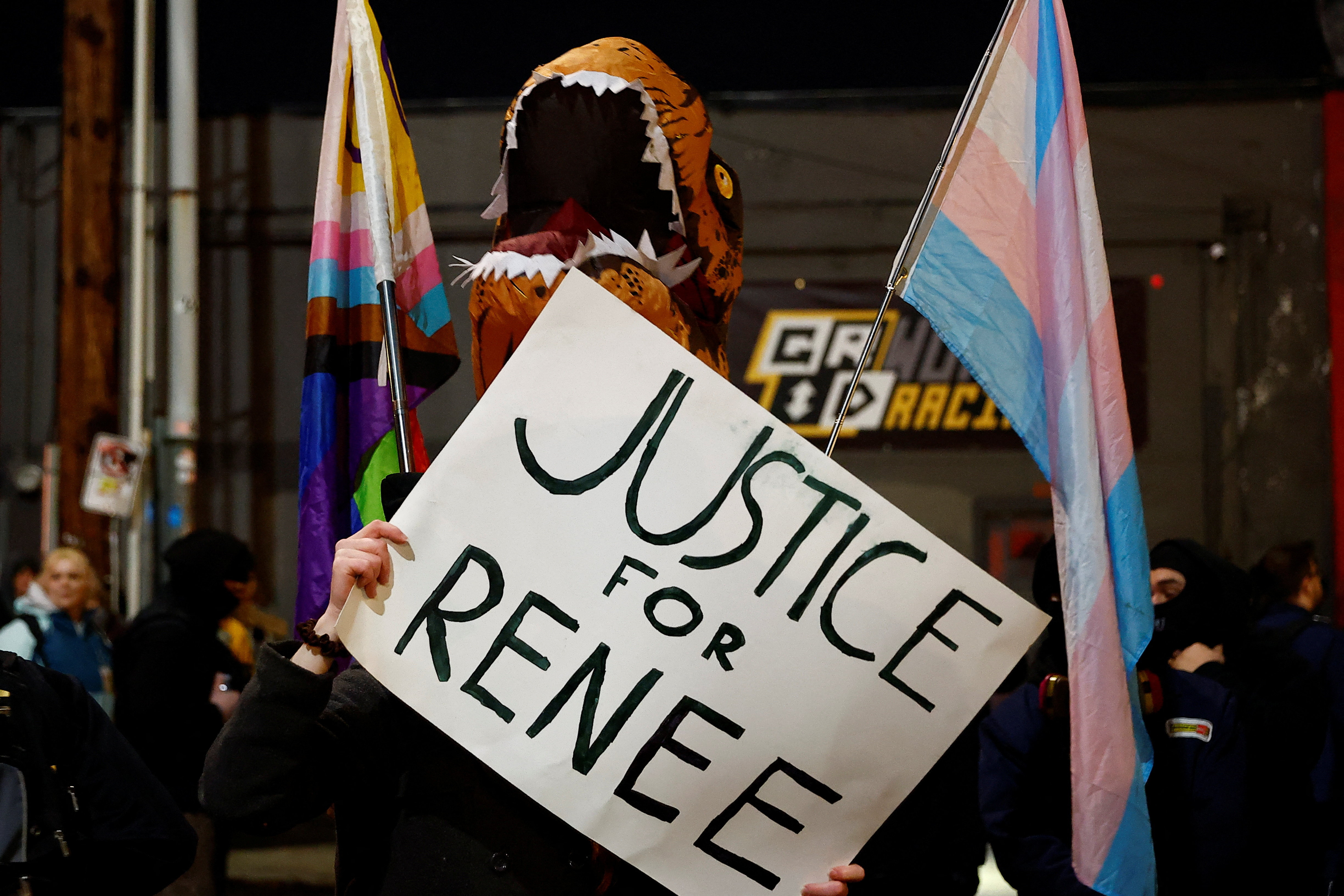 cover Fatal ICE shooting of Minneapolis activist sets stage for national protests