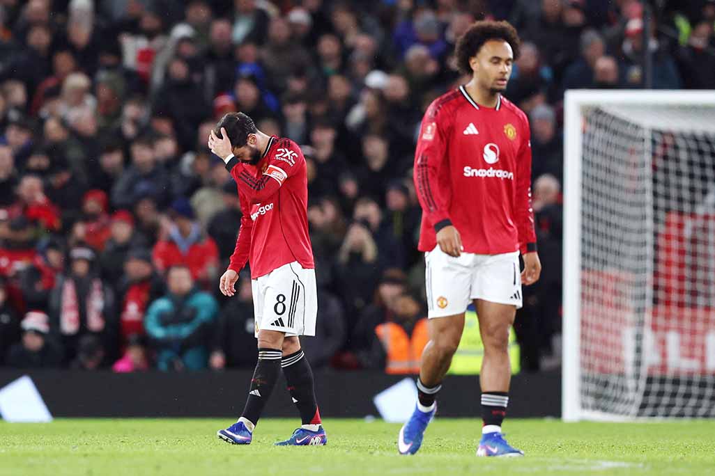 cover Man United knocked out by Brighton, Martinelli hat-trick sends Arsenal past Portsmouth 