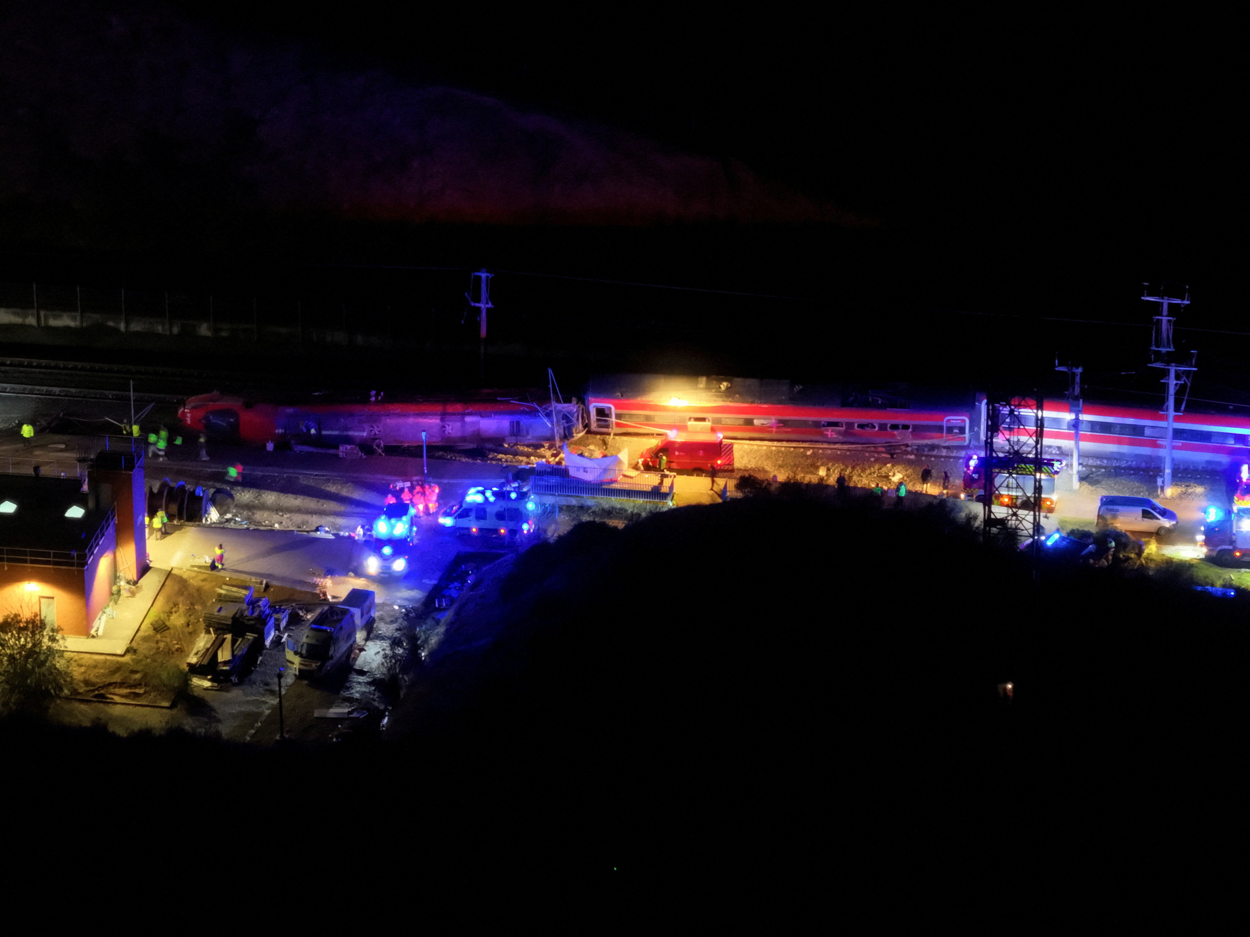 cover Two high-speed trains collide in Spain, 39 killed