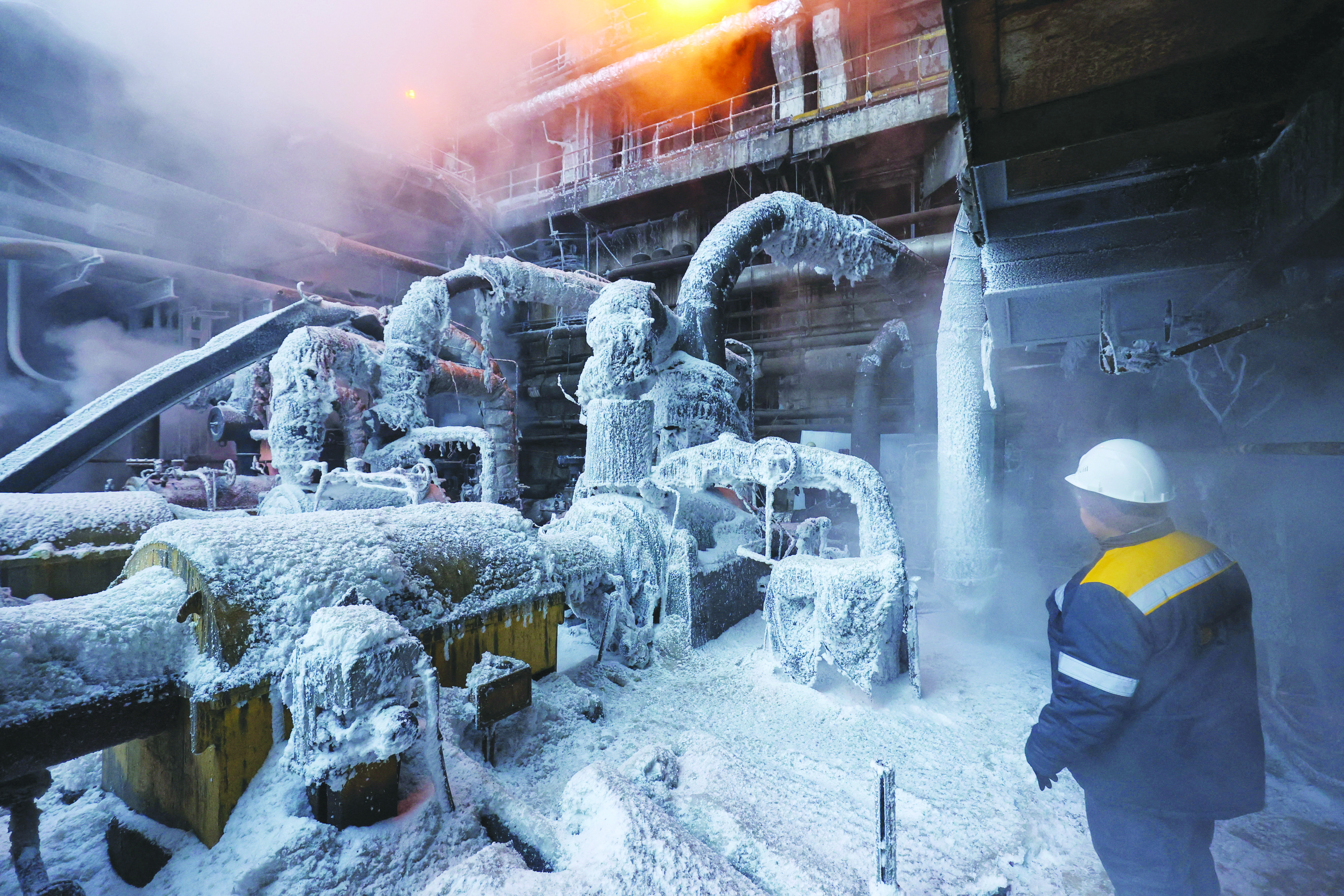 cover Ukrainians face tough weeks as Russia targets power sector during freeze