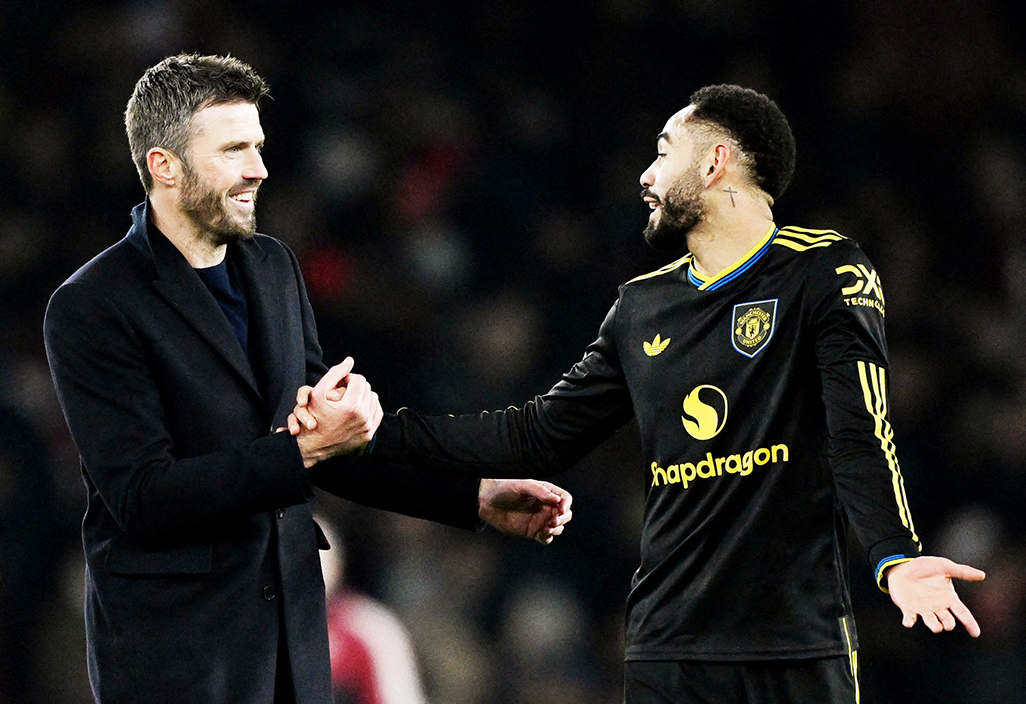 image Carrick says Man Utd must ride wave of confidence