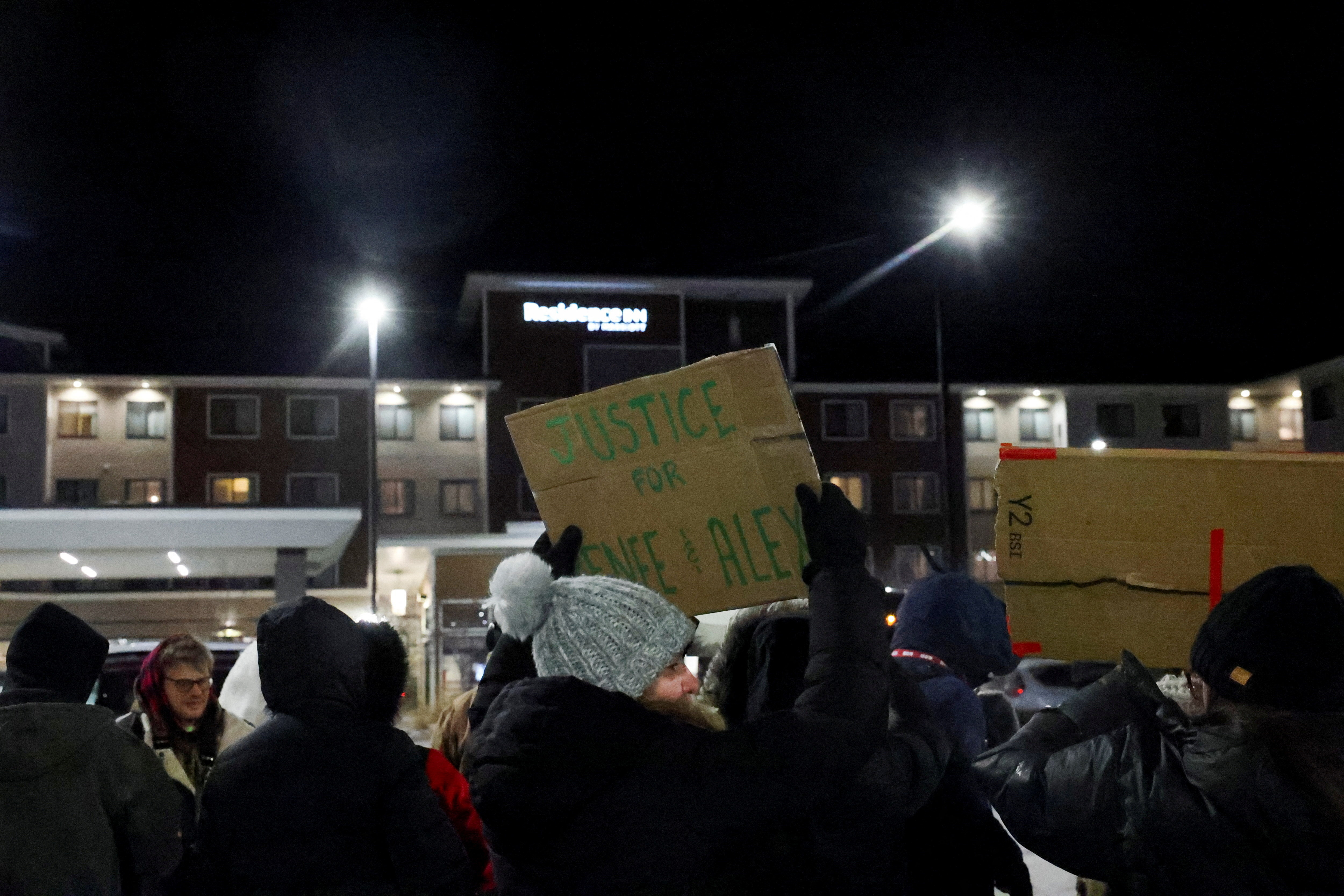 cover Trump and Minnesota governor talk after fatal shooting, immigration chief departs Minneapolis