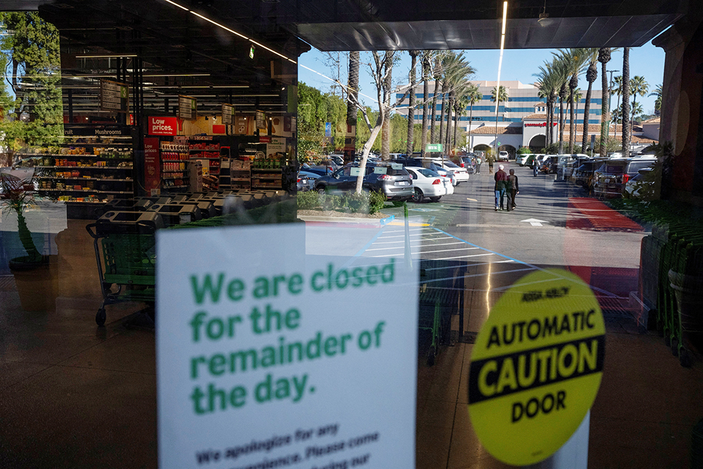 cover Amazon axes 16,000 jobs as it pushes AI and efficiency