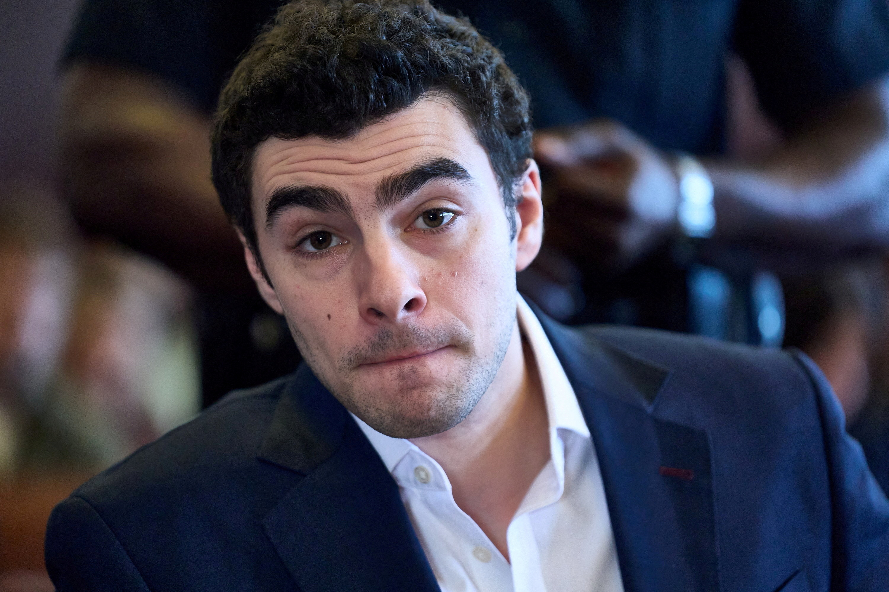 cover Luigi Mangione will not face death penalty after US judge dismisses murder charge