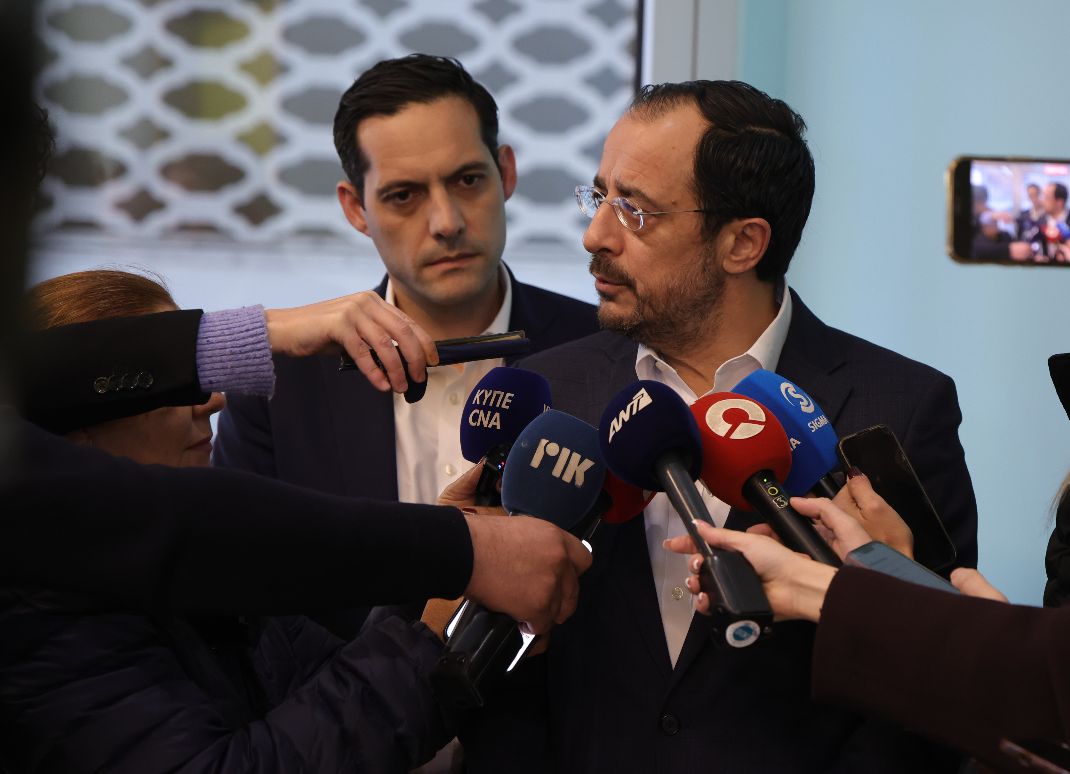 cover Our View: Communication tricks will not make video go away