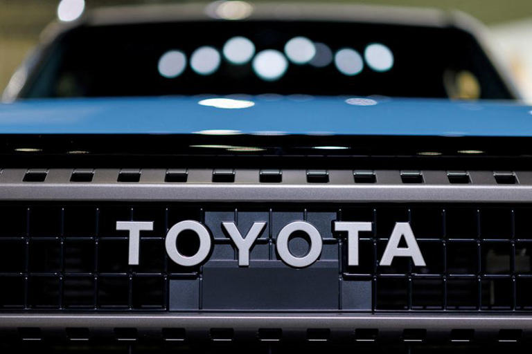 cover Toyota Motor group company raises offer for Toyota Industries by 15%