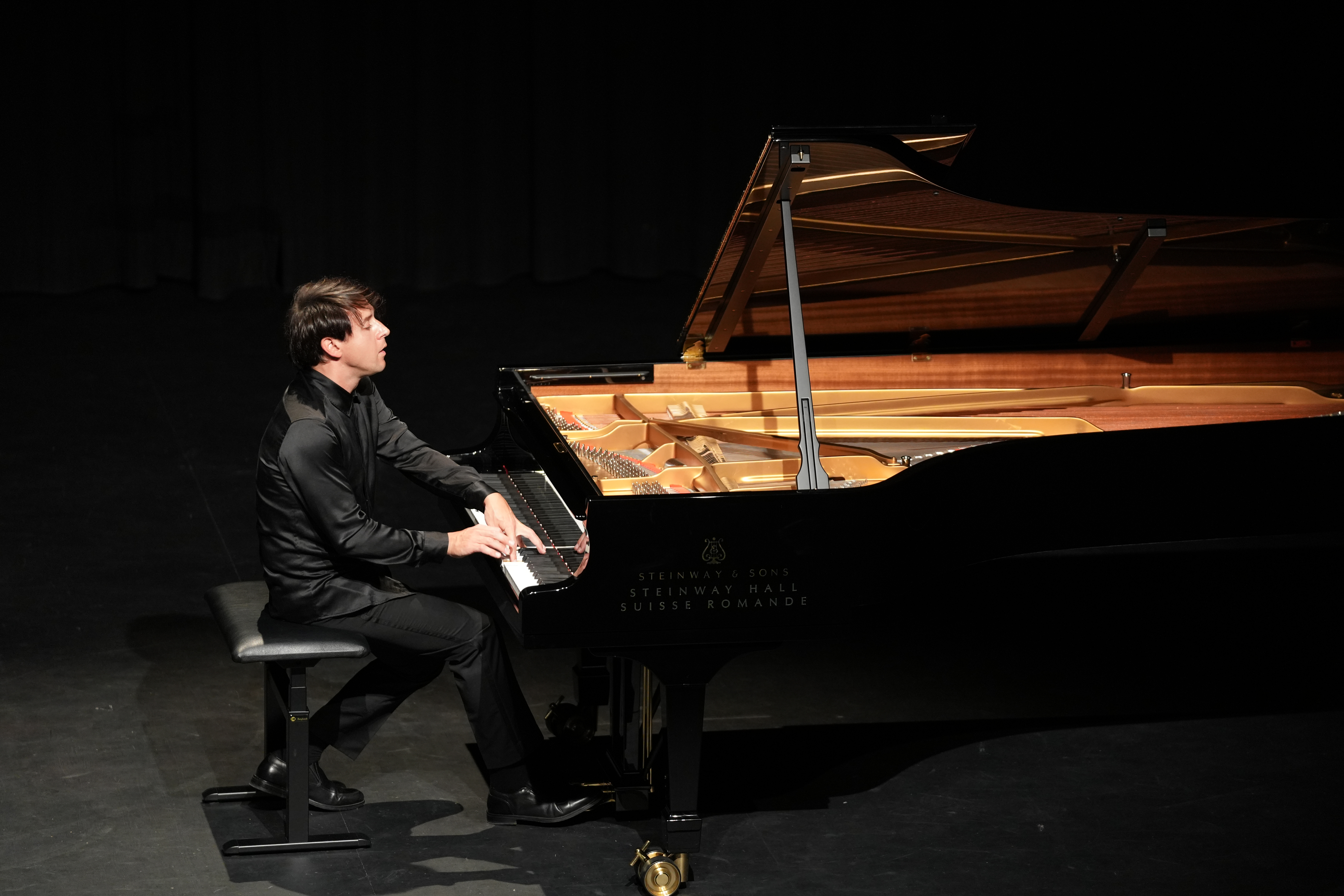 cover Renowned pianist Vitaly Pisarenko returns to Cyprus