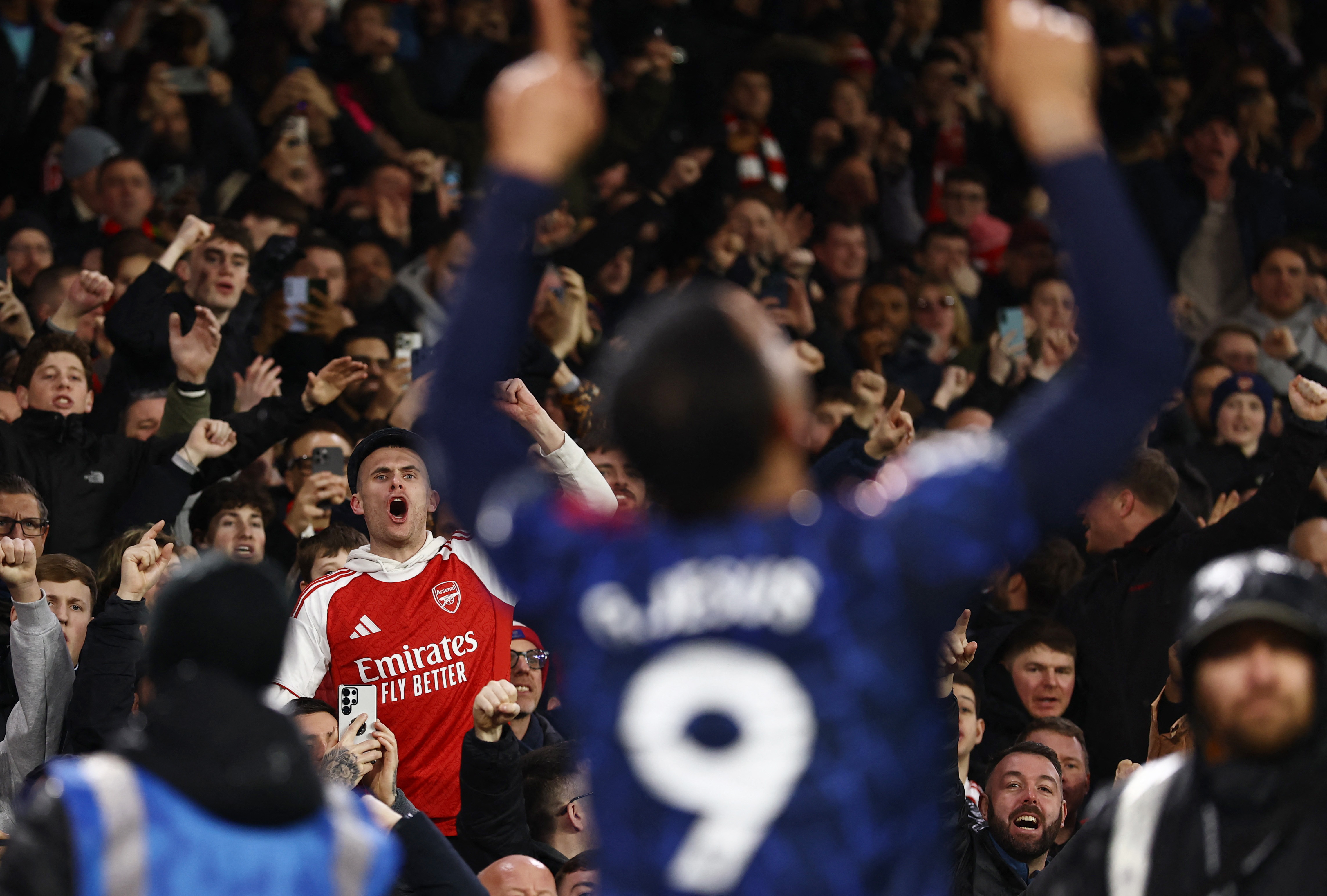 cover Leaders Arsenal end slump with 4-0 romp at Leeds