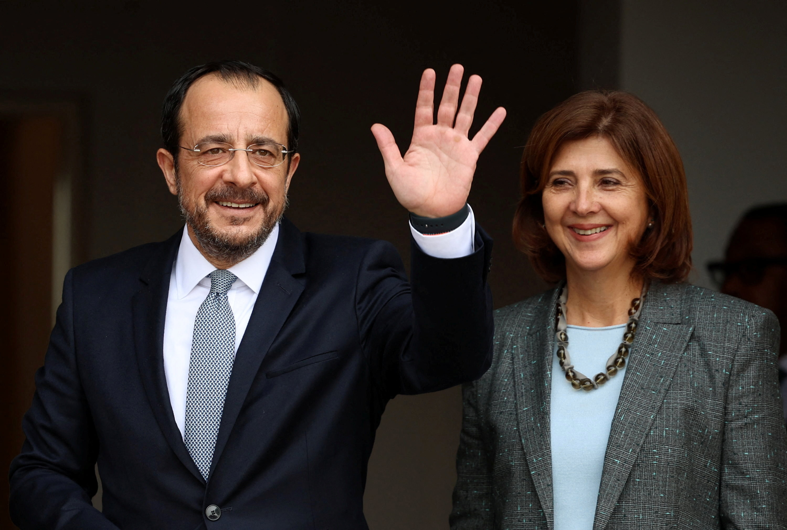 cover Tripartite talks end without agreement, no enlarged meeting planned