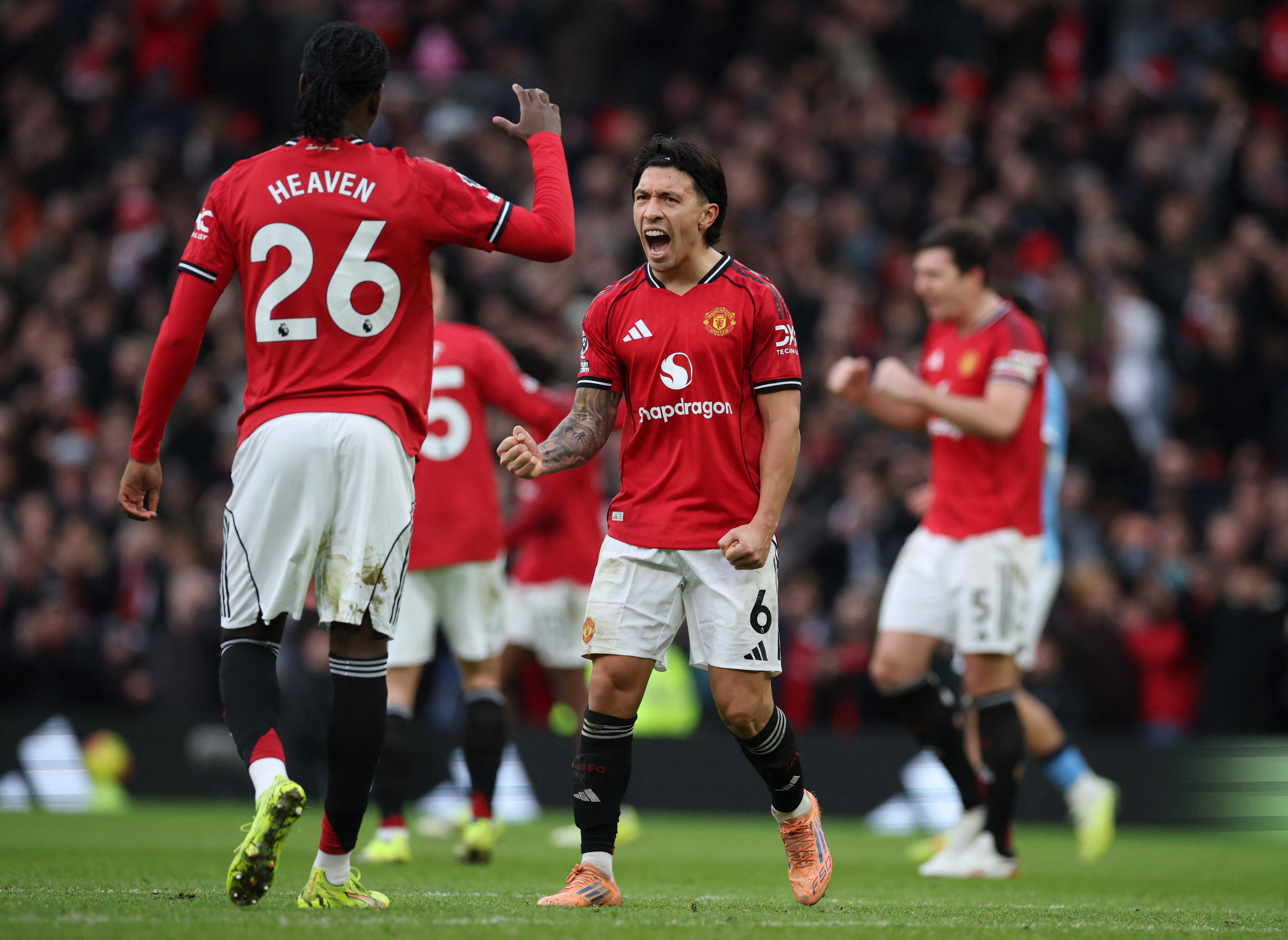 cover Rejuvenated Manchester United out to halt Arsenal&#8217;s title charge