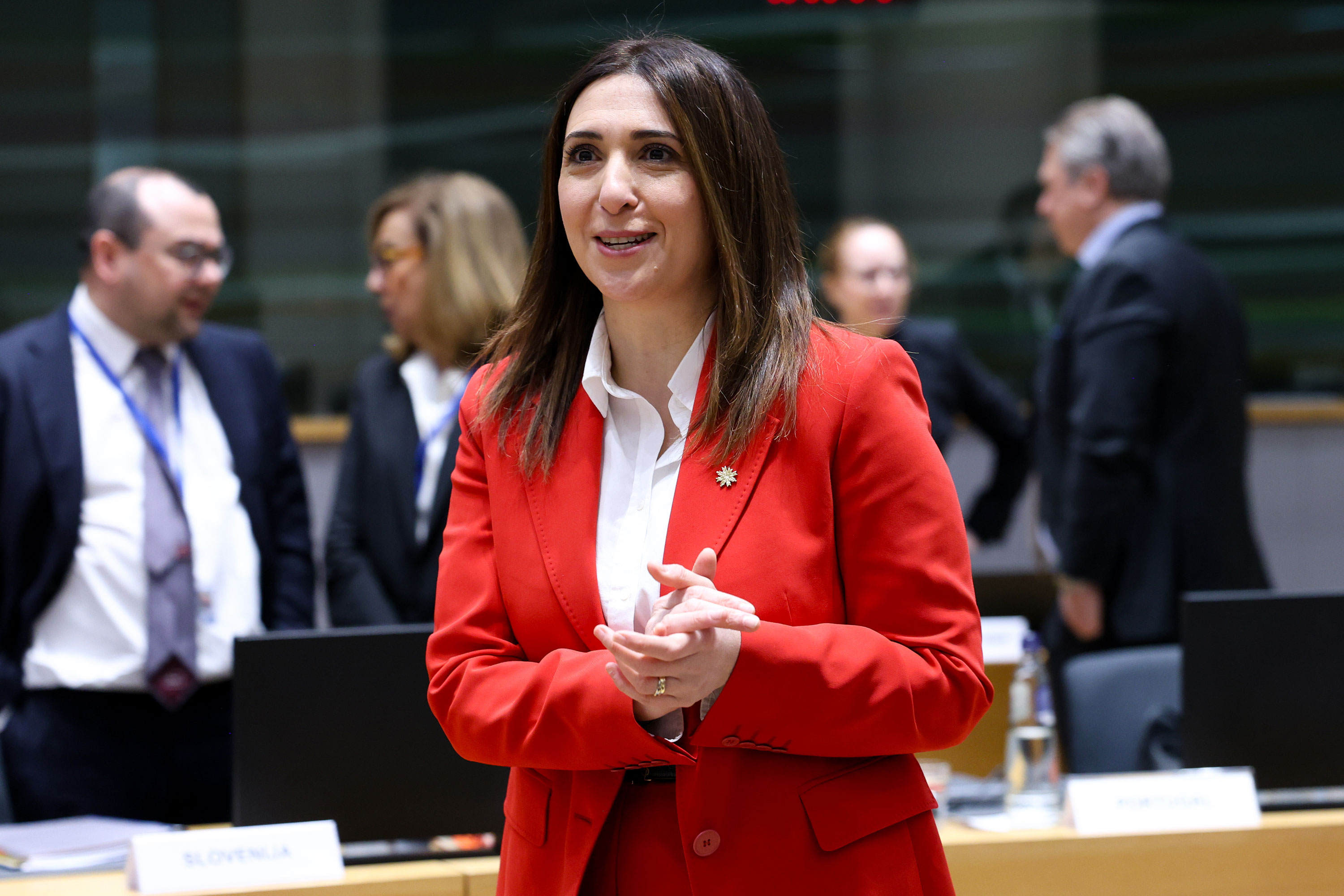 cover Raouna praises EU’s unity and resolve over Greenland