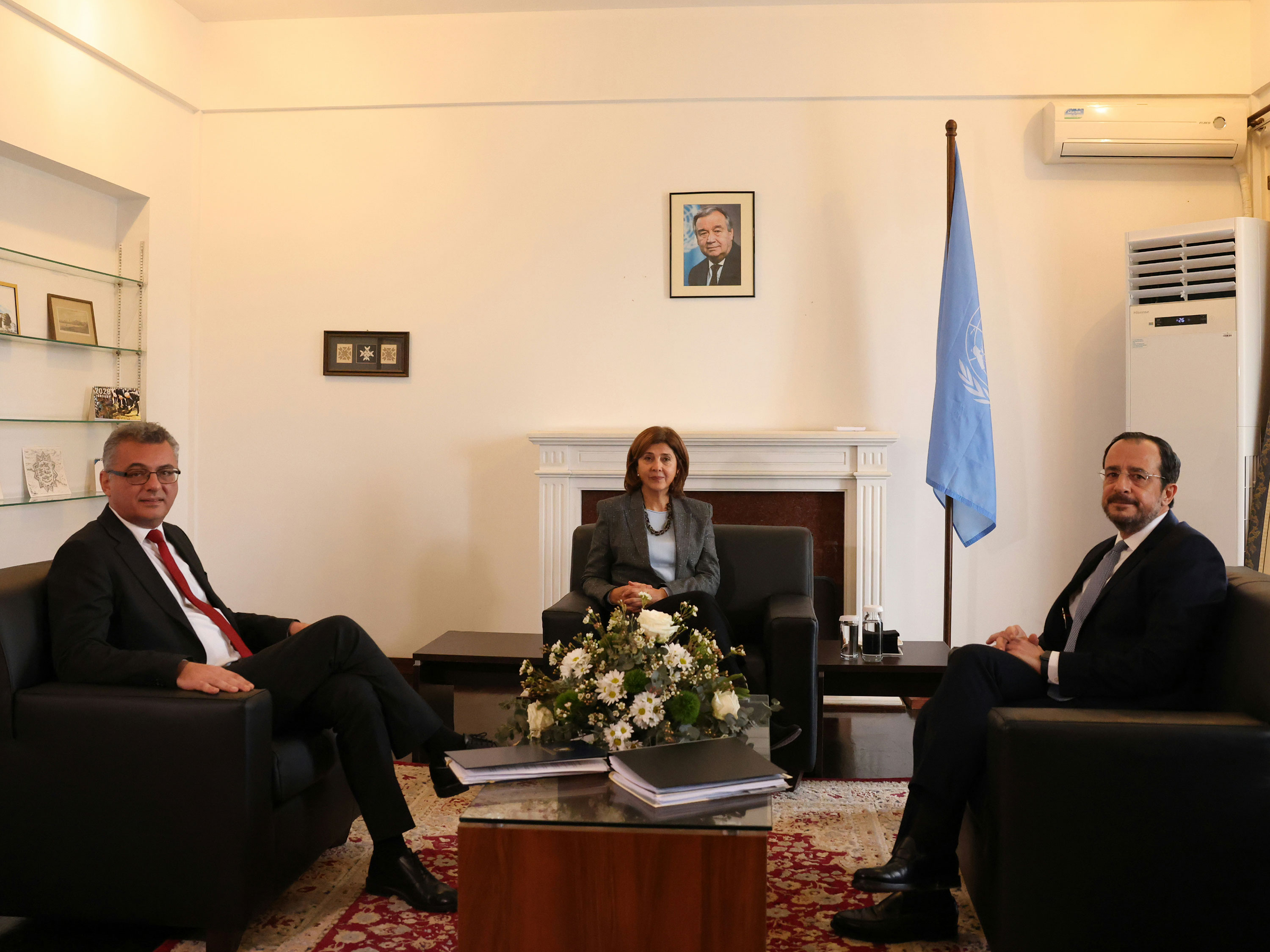 cover Our View: Talks that go nowhere, again