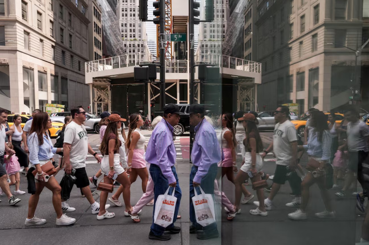 image US tax overhaul sees permanent cuts for households and businesses