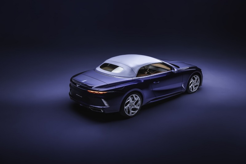The art of creating a coachbuilt Bentley has become a repeat experience for the car’s new owner, with Batur Convertible #4 joining an extensive car collection