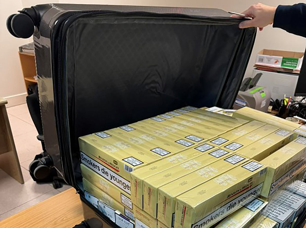 cover Two British women remanded for smuggling cigarettes