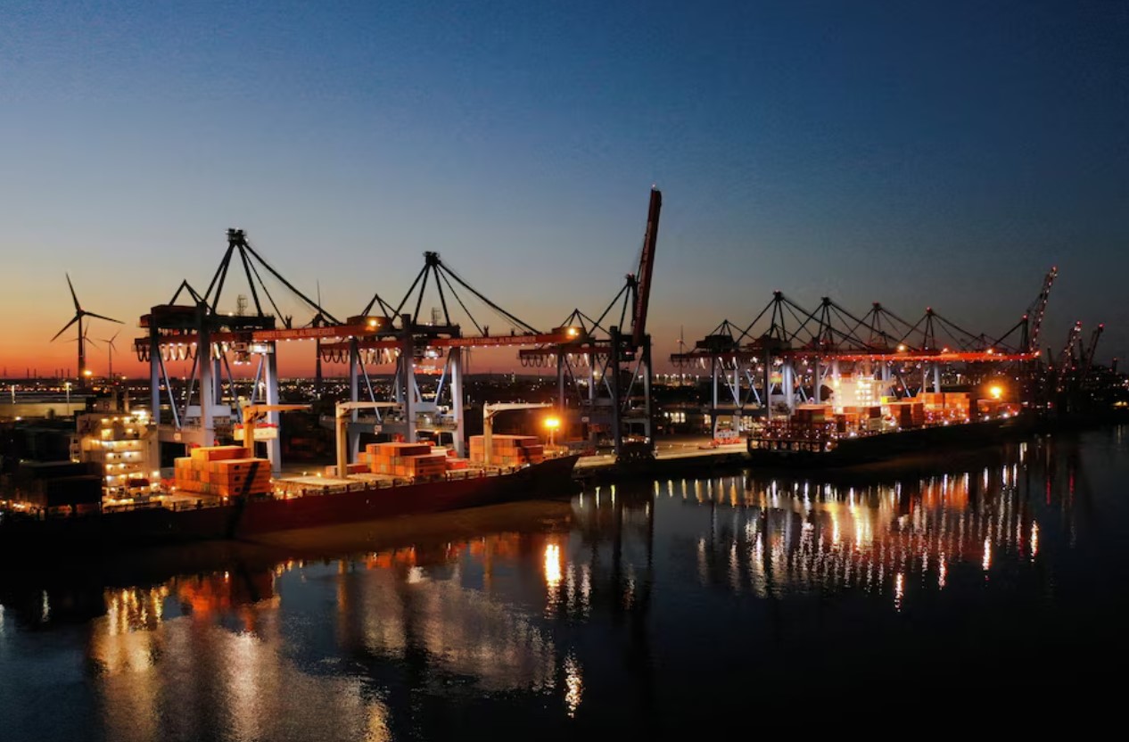 cover German economy grew by 0.3 per cent at end of 2025