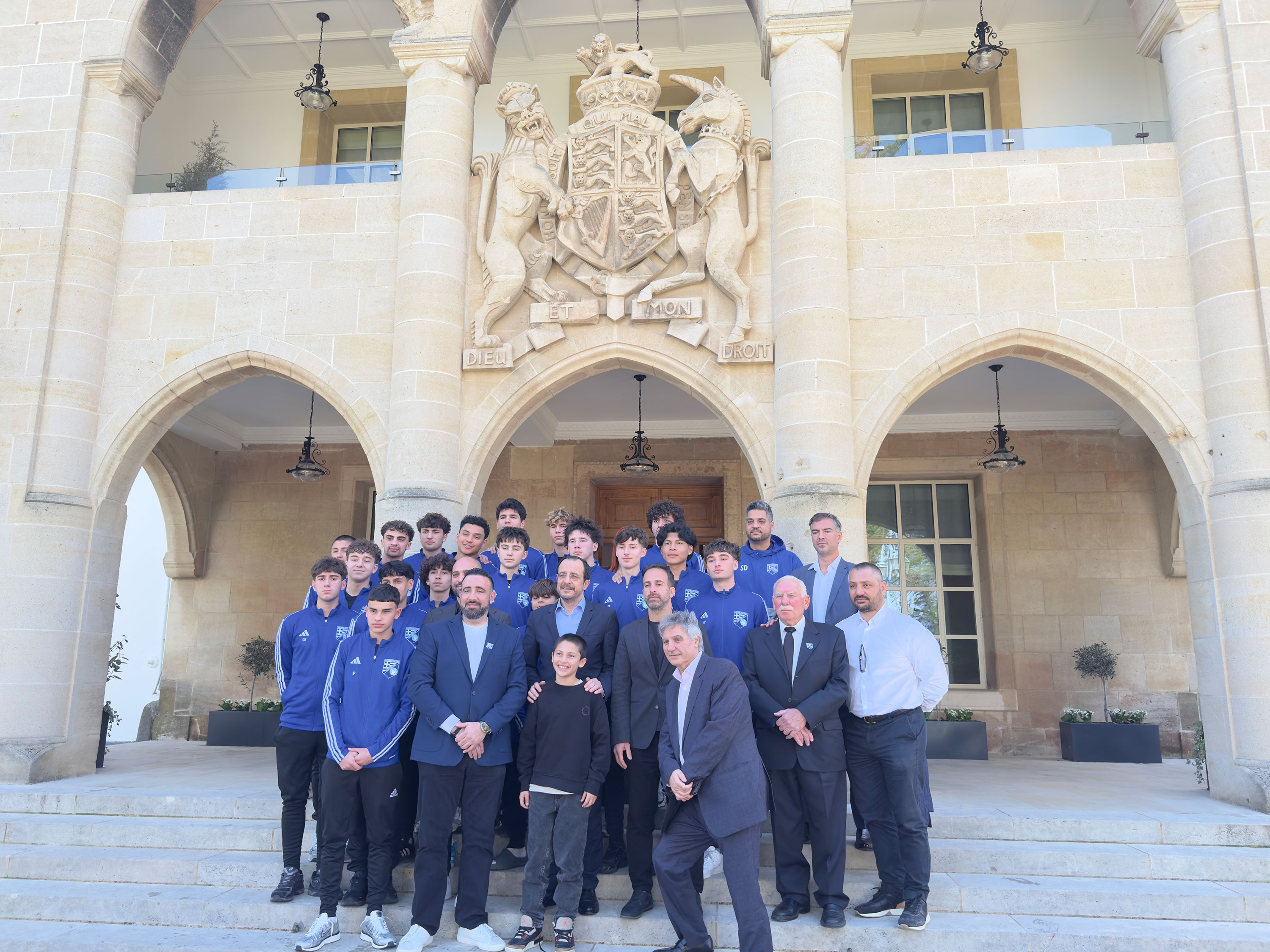 cover President welcomes New York Cypriot youth football team