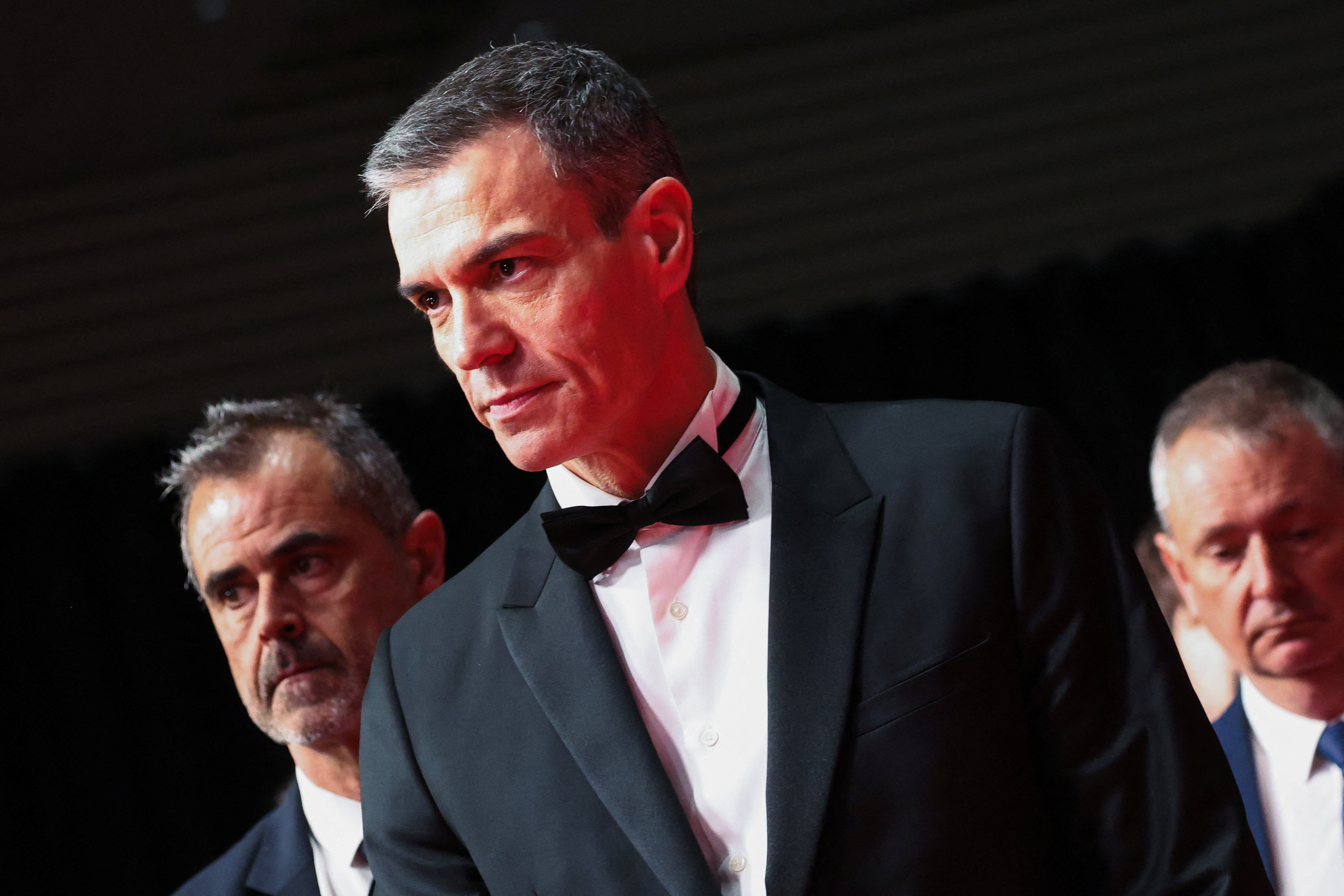 cover Trump &#8216;furious&#8217; with Spain and threatens to halt trade over military bases and defence spending