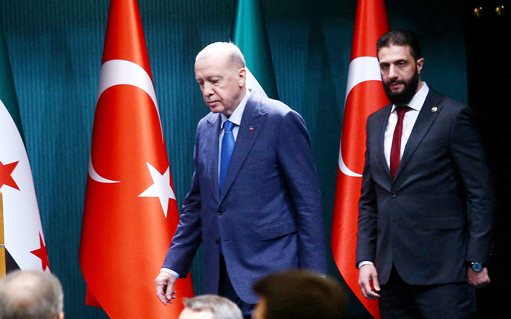 cover Turkey asks Britain&#8217;s MI6 to step up protection of Syria&#8217;s Sharaa