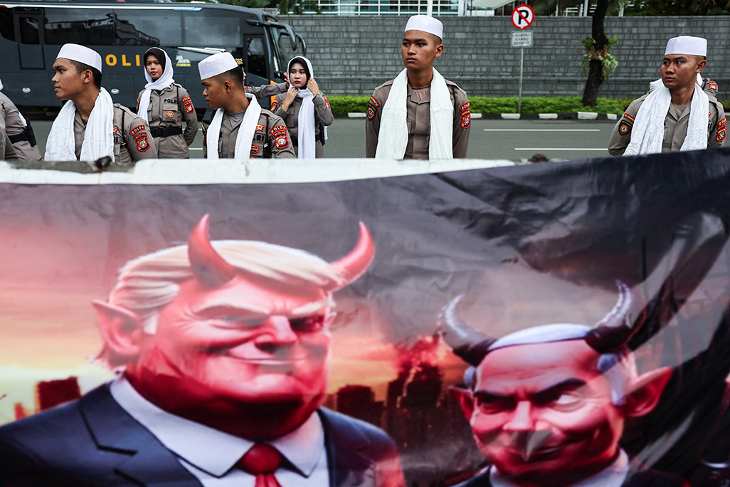 cover Russia is providing Iran intelligence to target US forces