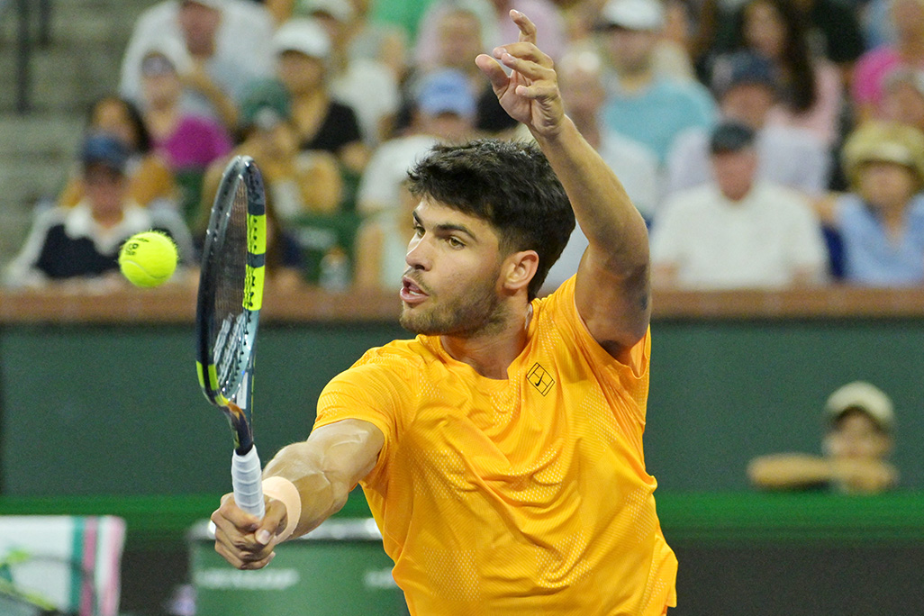 cover Alcaraz sets up Medvedev Indian Wells semi-final