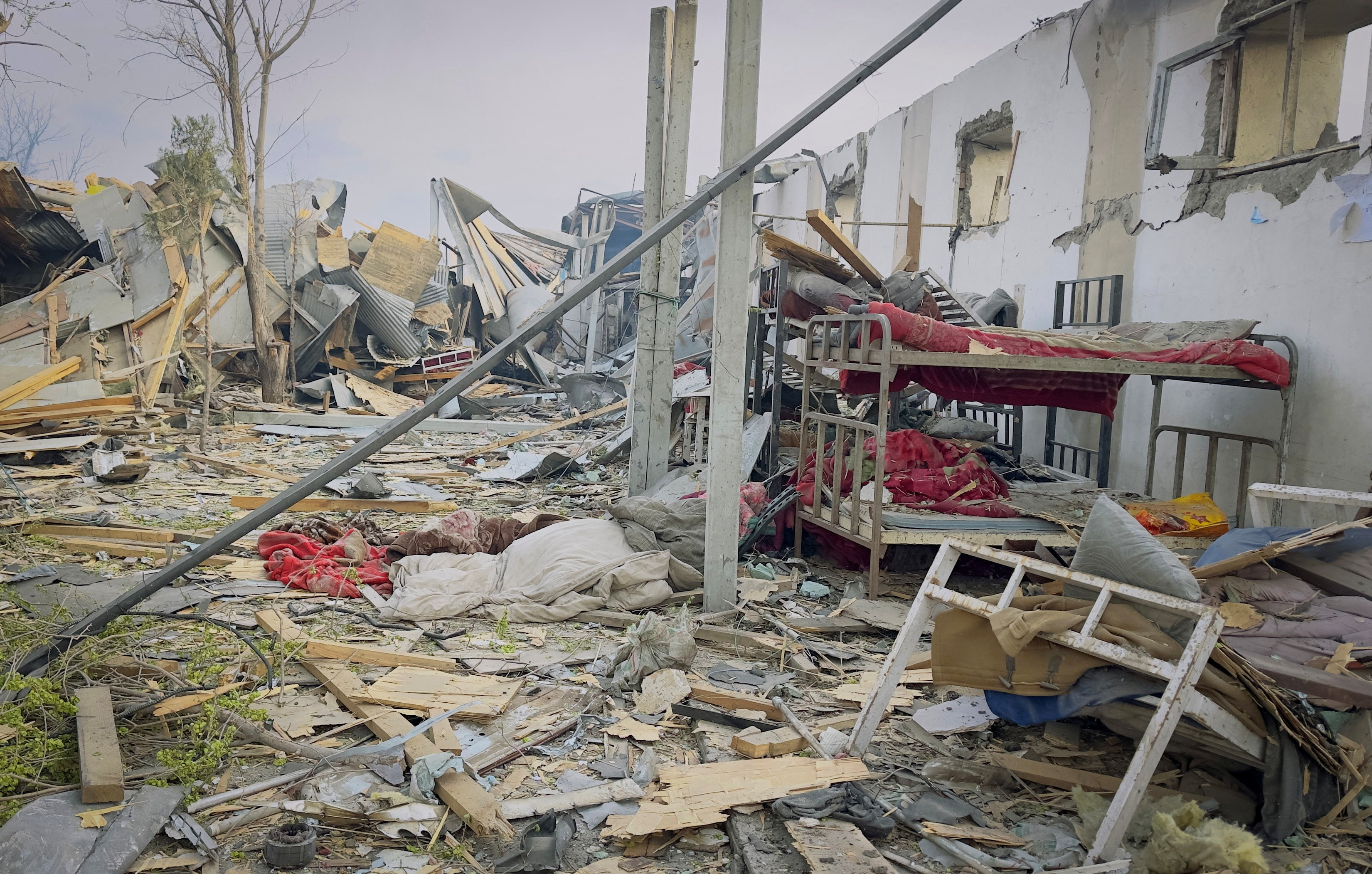 cover Afghanistan says 400 killed in Pakistan air strike on Kabul hospital, Pakistan rejects claim