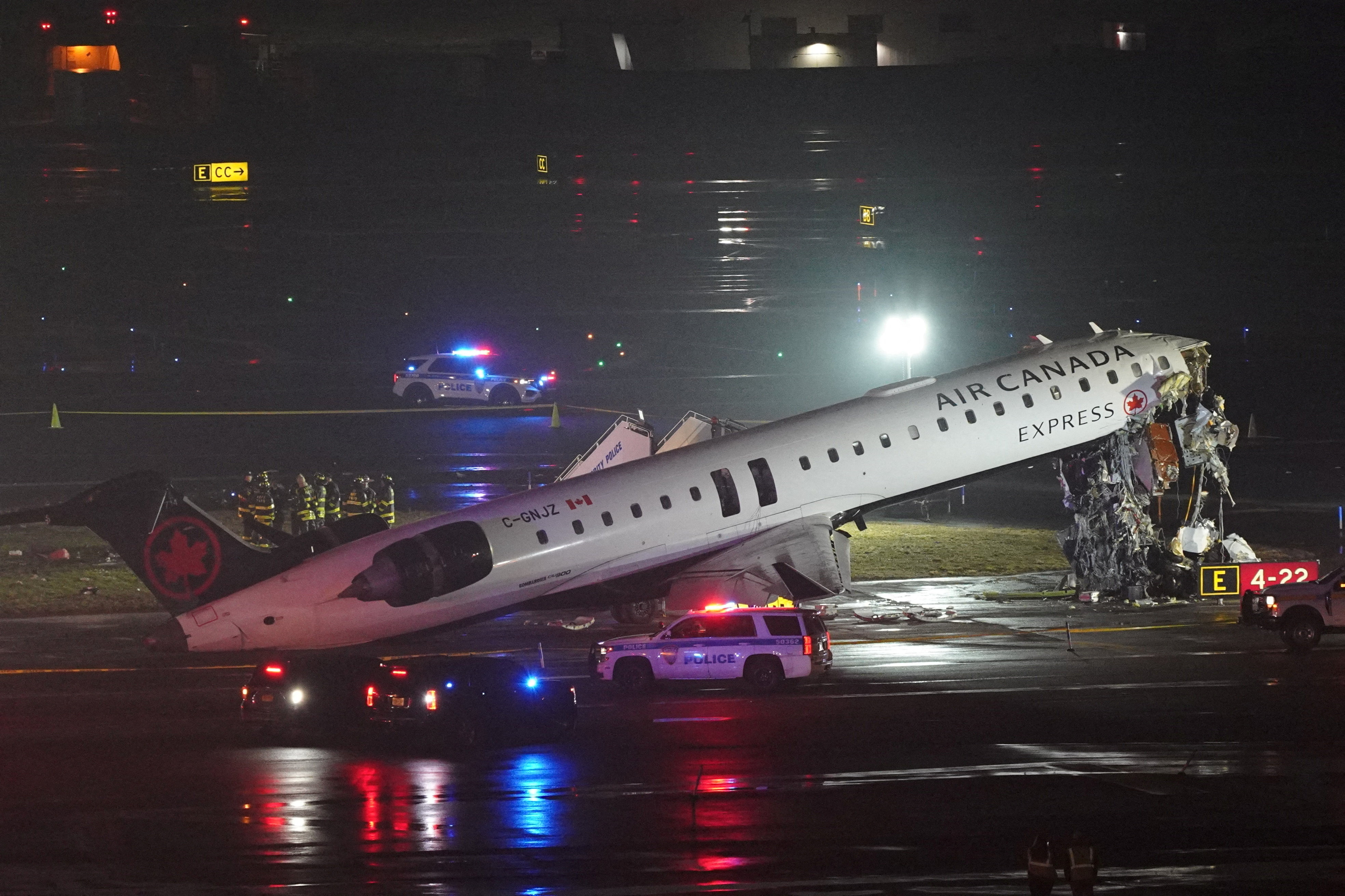 cover Pilot, co-pilot killed after passenger jet hits ground fire truck at New York&#8217;s LaGuardia airport