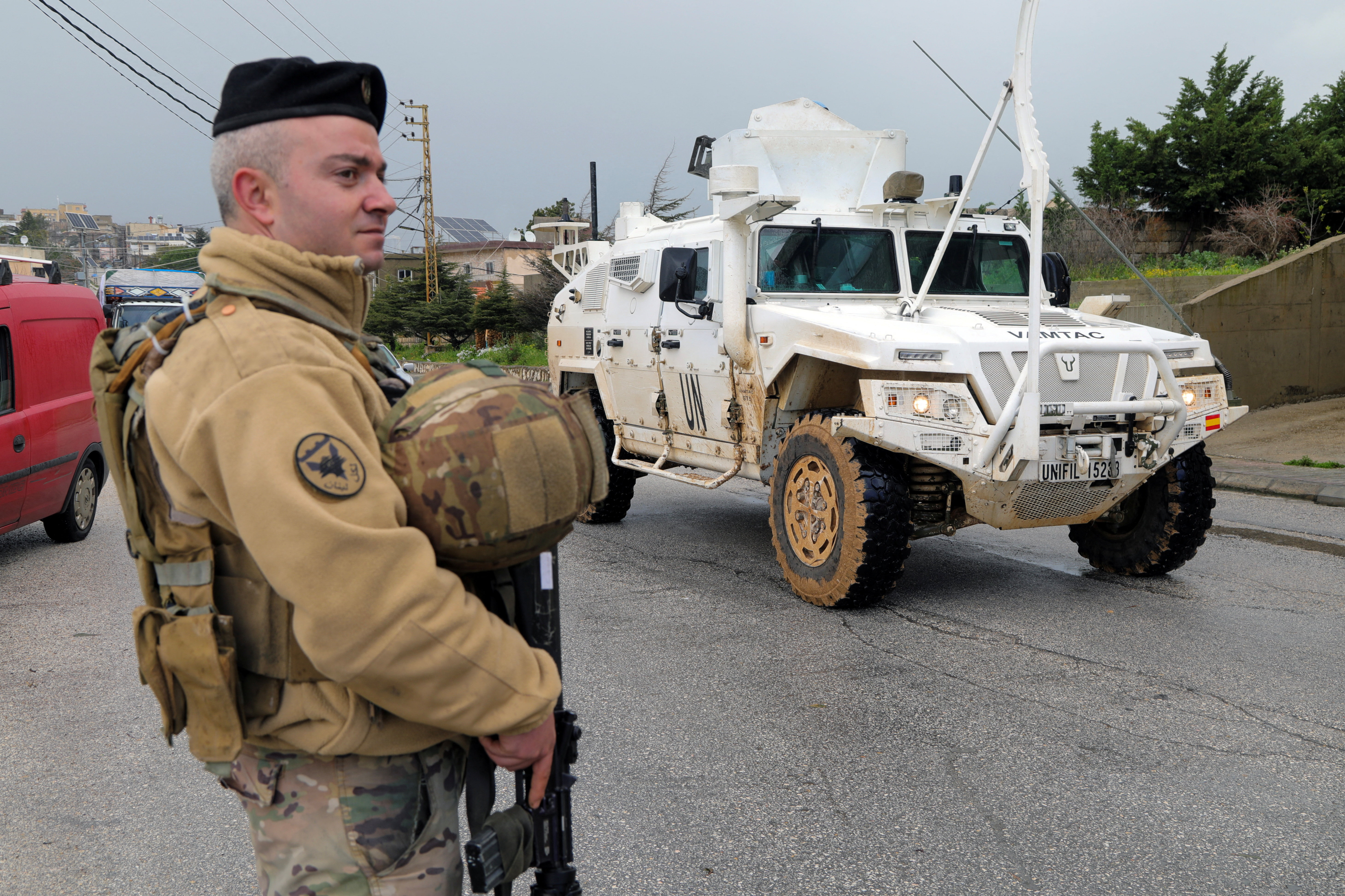 cover Three UN peacekeepers killed in Lebanon as Israeli strikes pummel south