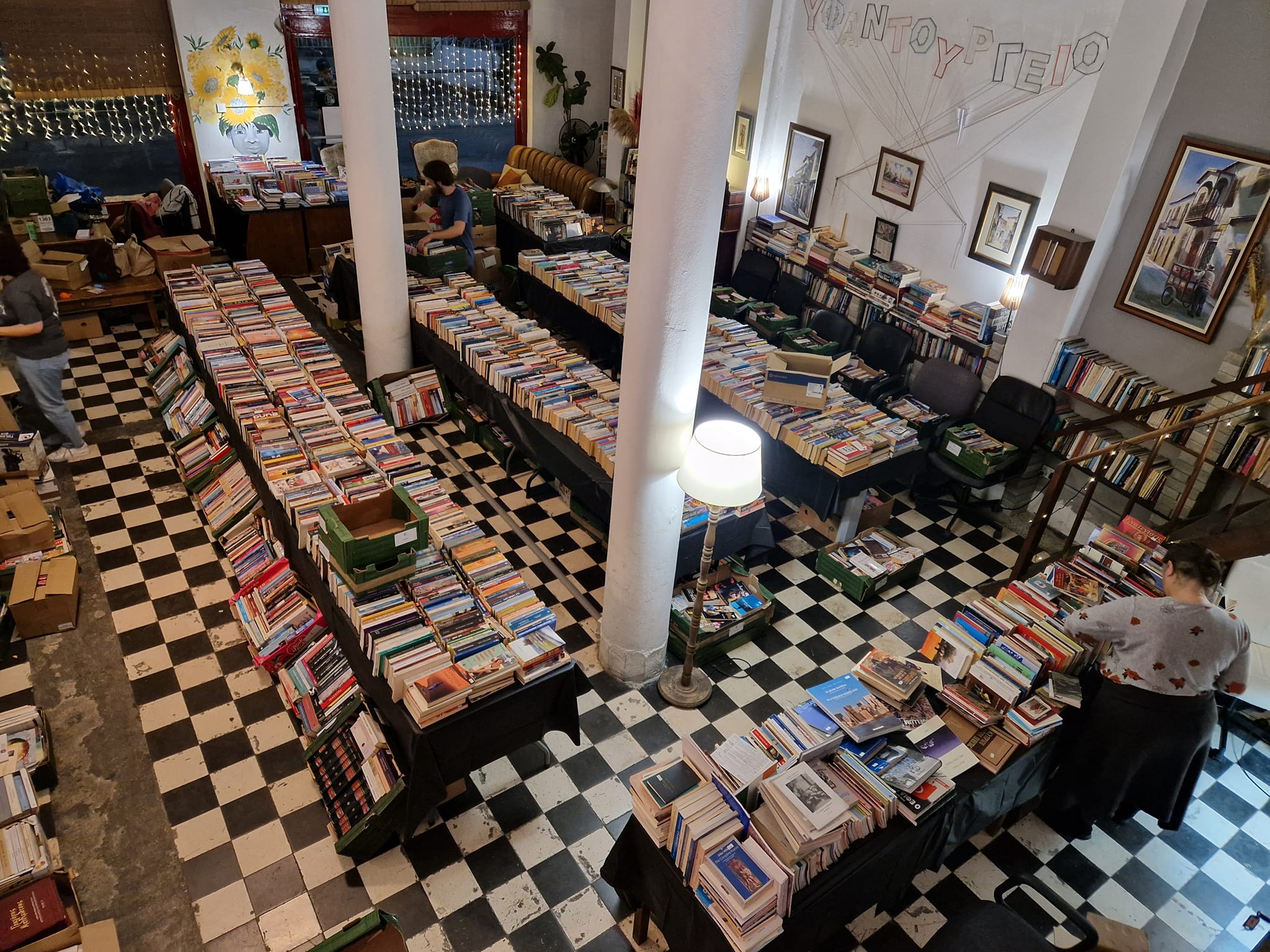 cover Nicosia’s famous book bazaar to help strays returns