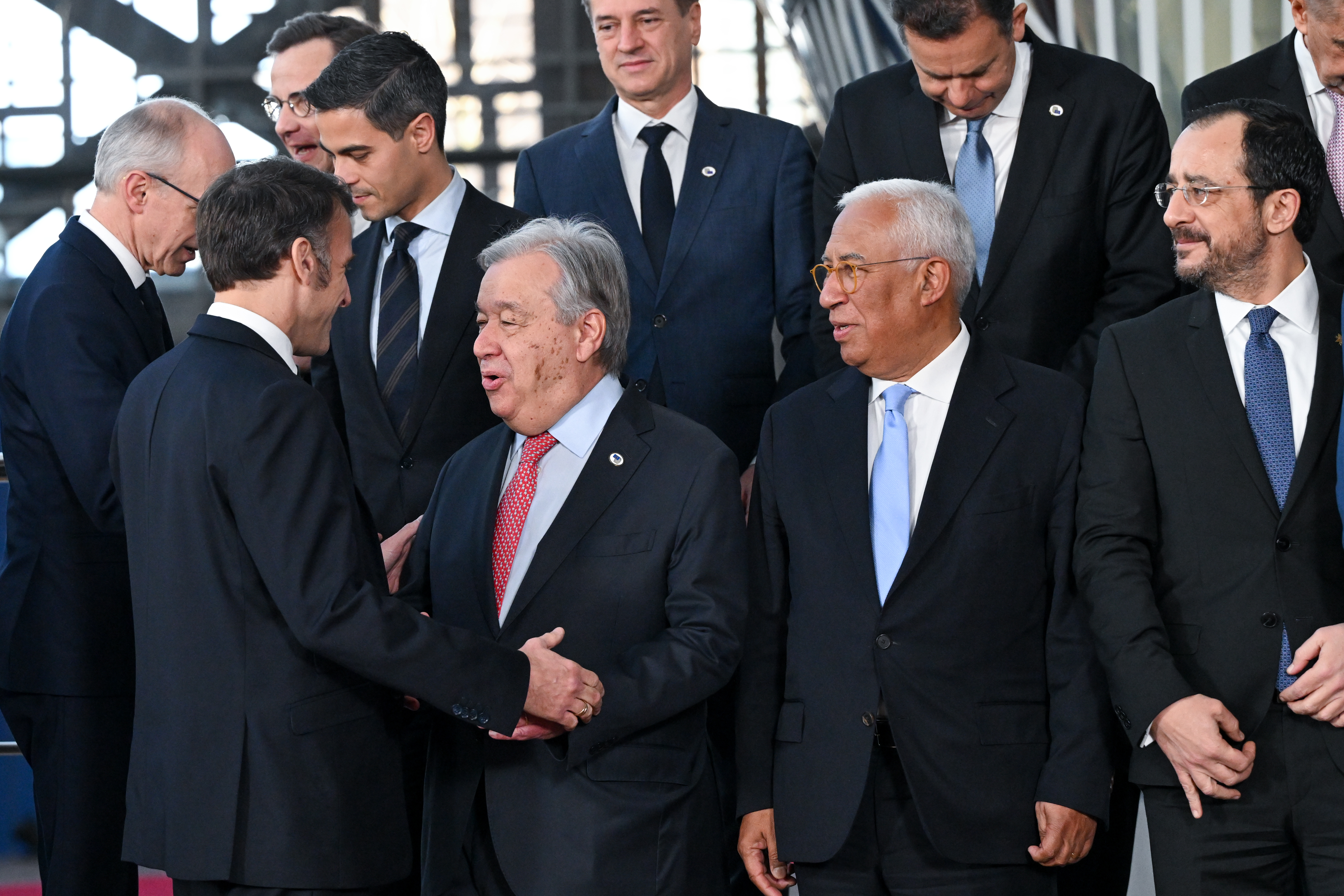 cover EU ‘stands ready to assist’ Cyprus in discussions over British bases’ future