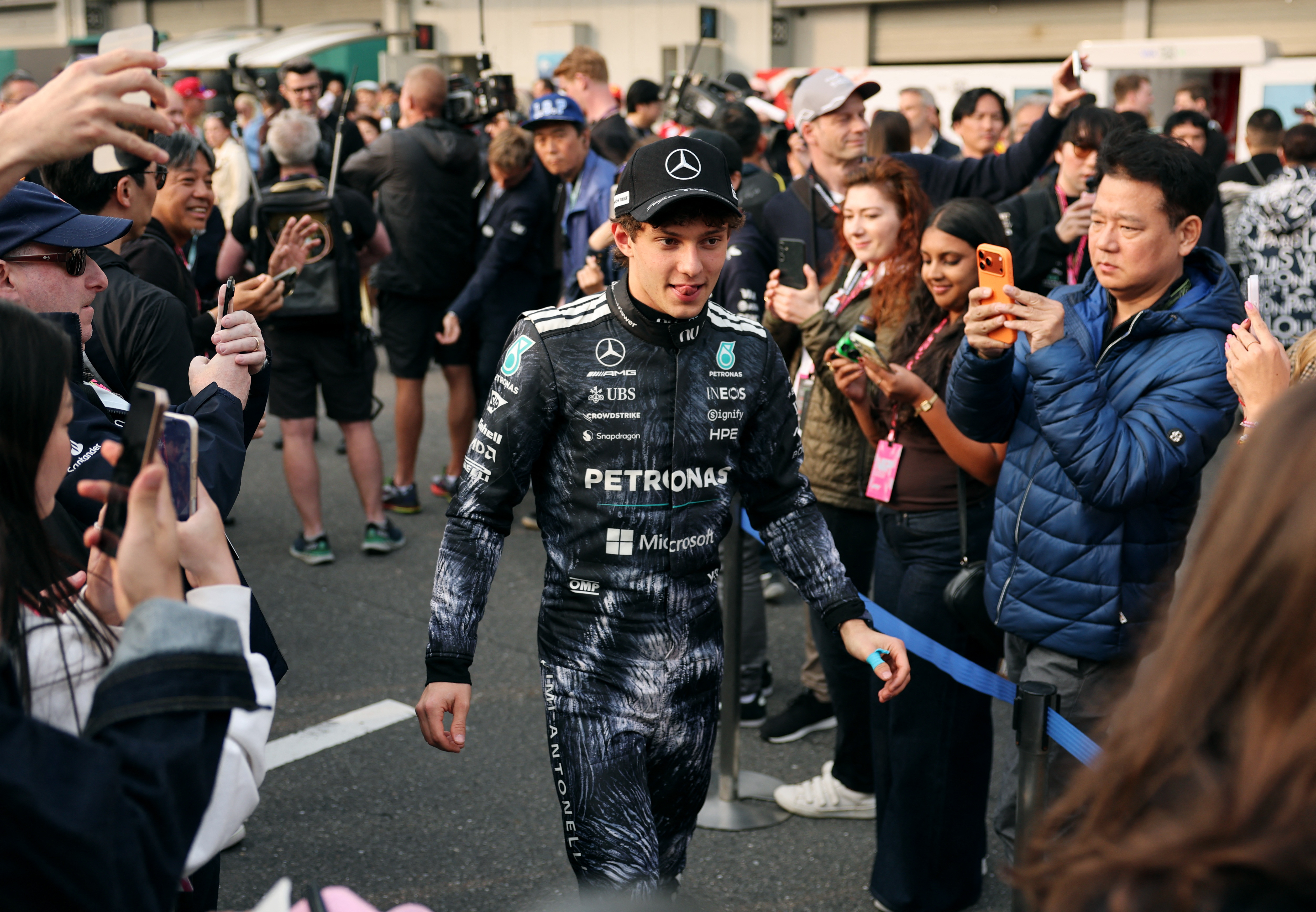 cover Mercedes driver Antonelli storms to second consecutive pole in Japan