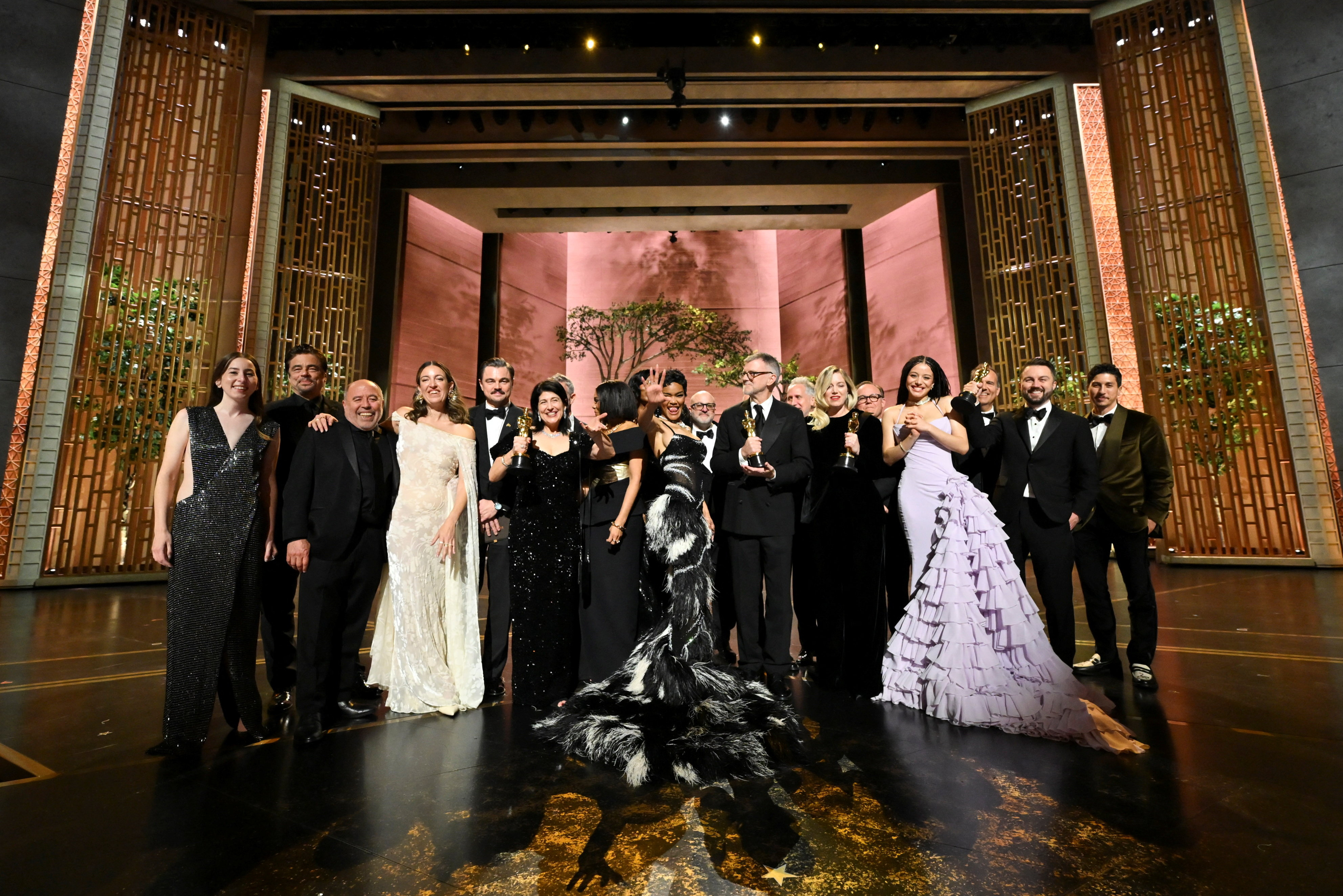 cover &#8216;One Battle After Another&#8217; takes best picture at the Oscars