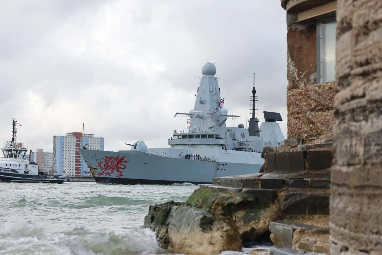 cover HMS Dragon commanding officer ‘immensely proud’ after Cyprus arrival
