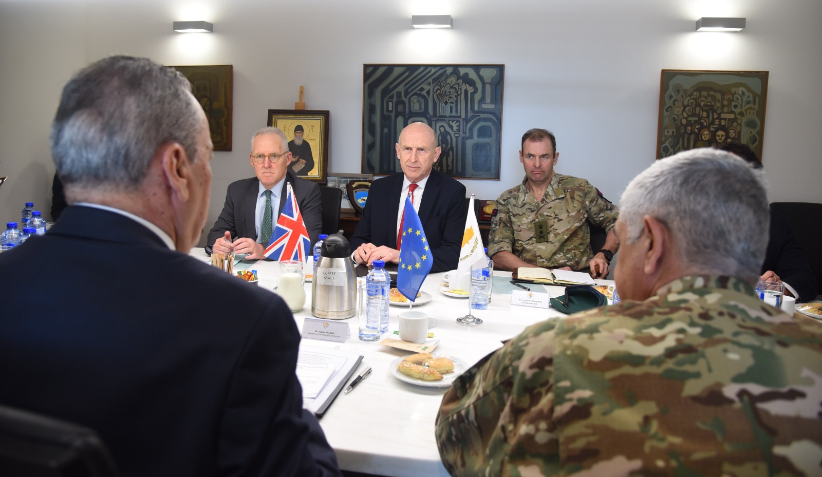 cover ‘Top experts’ from UK arrive in Cyprus to coordinate bases’ air defence