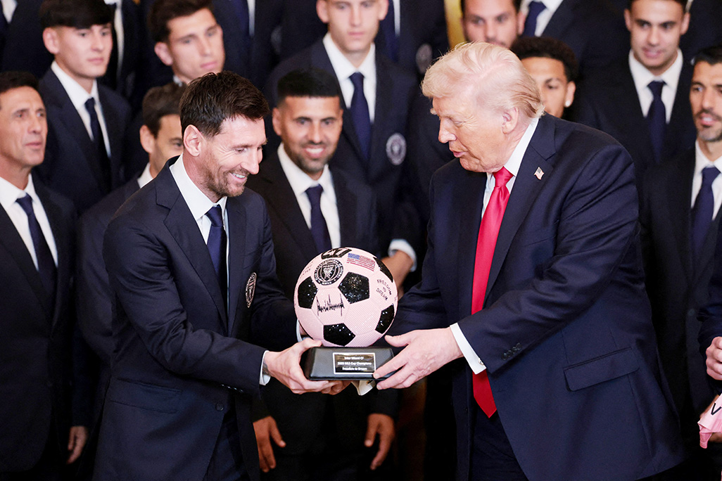 cover Trump celebrates Messi, revels in Inter Miami’s &#8216;good looks&#8217;
